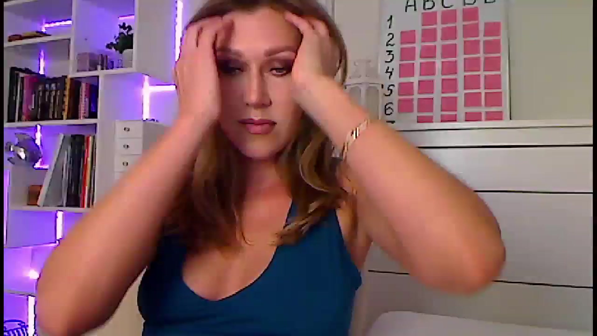 Gallery image thumbnail from Amiri's myfreecams stream on, 09/17/2023, 02:15 image 16 of 20