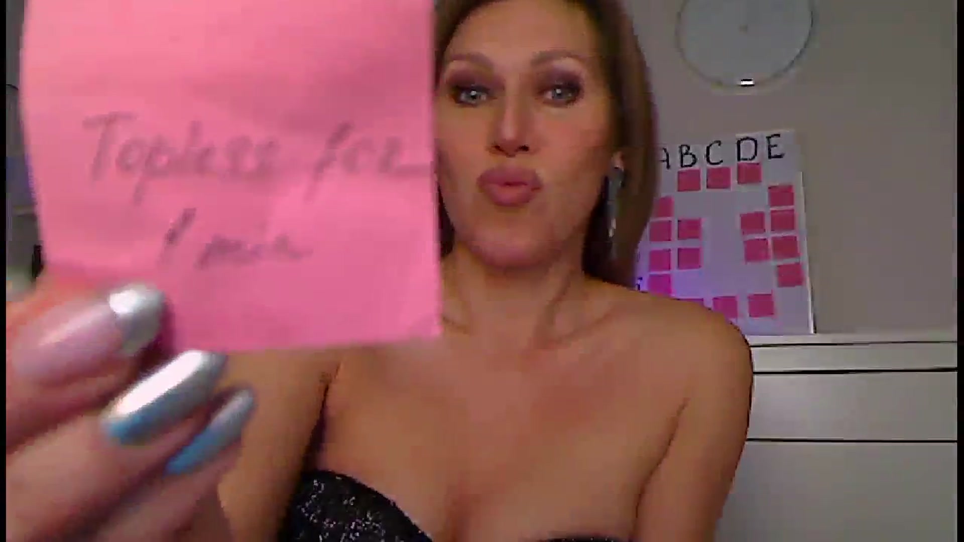 Gallery image thumbnail from Amiri's myfreecams stream on, 12/31/2023, 07:32 image 5 of 20