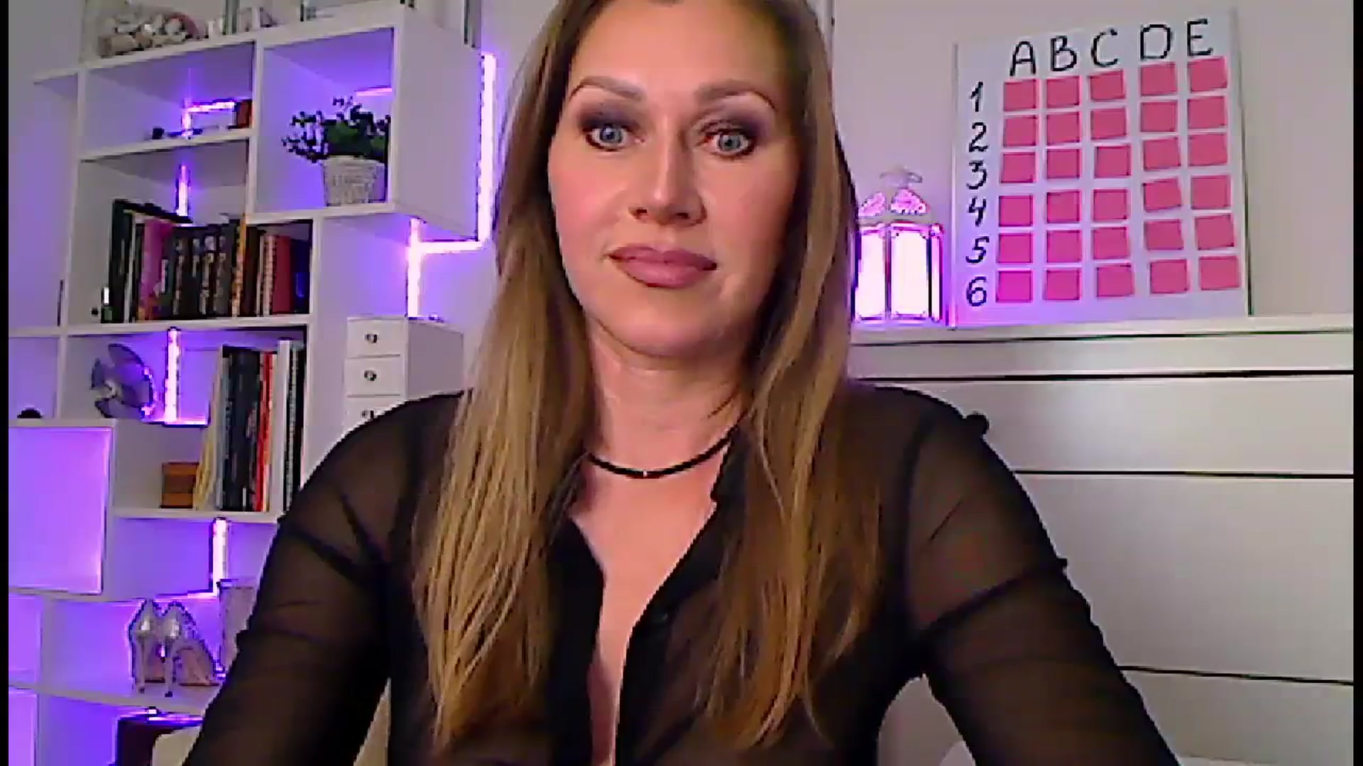Gallery image thumbnail from Amiri's myfreecams stream on, 01/20/2024, 04:58 image 2 of 20