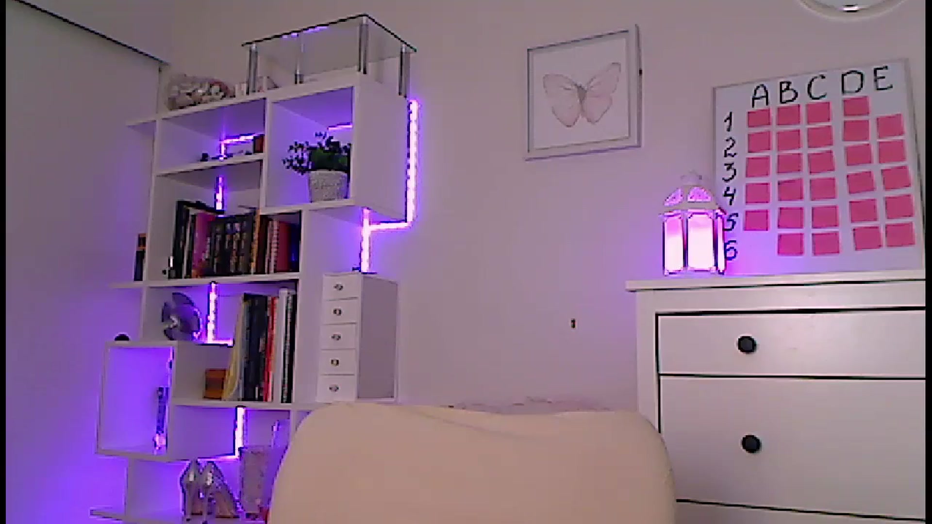 Gallery image thumbnail from Amiri's myfreecams stream on, 01/29/2024, 04:58 image 12 of 20