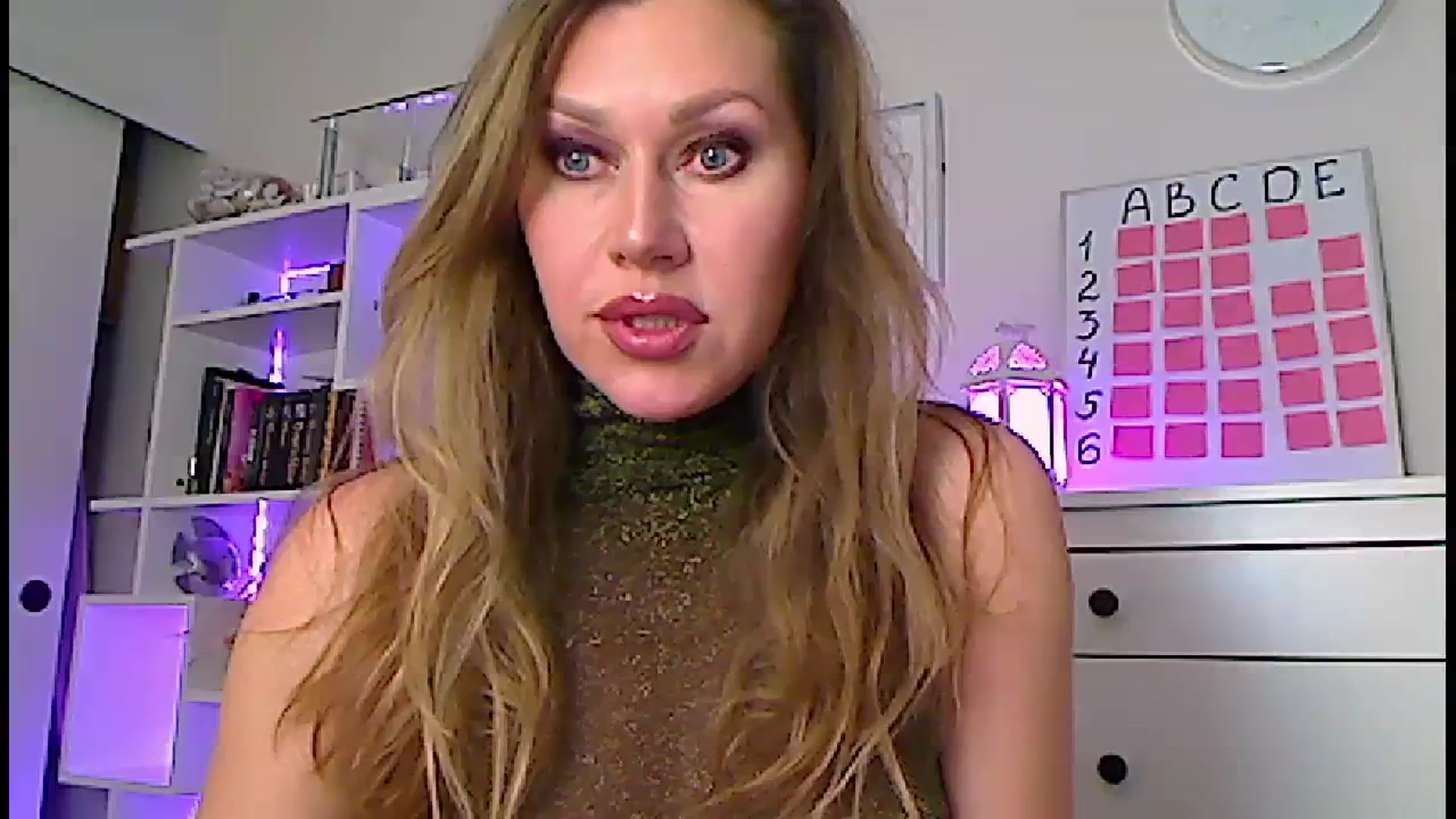 Gallery image thumbnail from Amiri's myfreecams stream on, 02/03/2024, 06:32 image 14 of 20