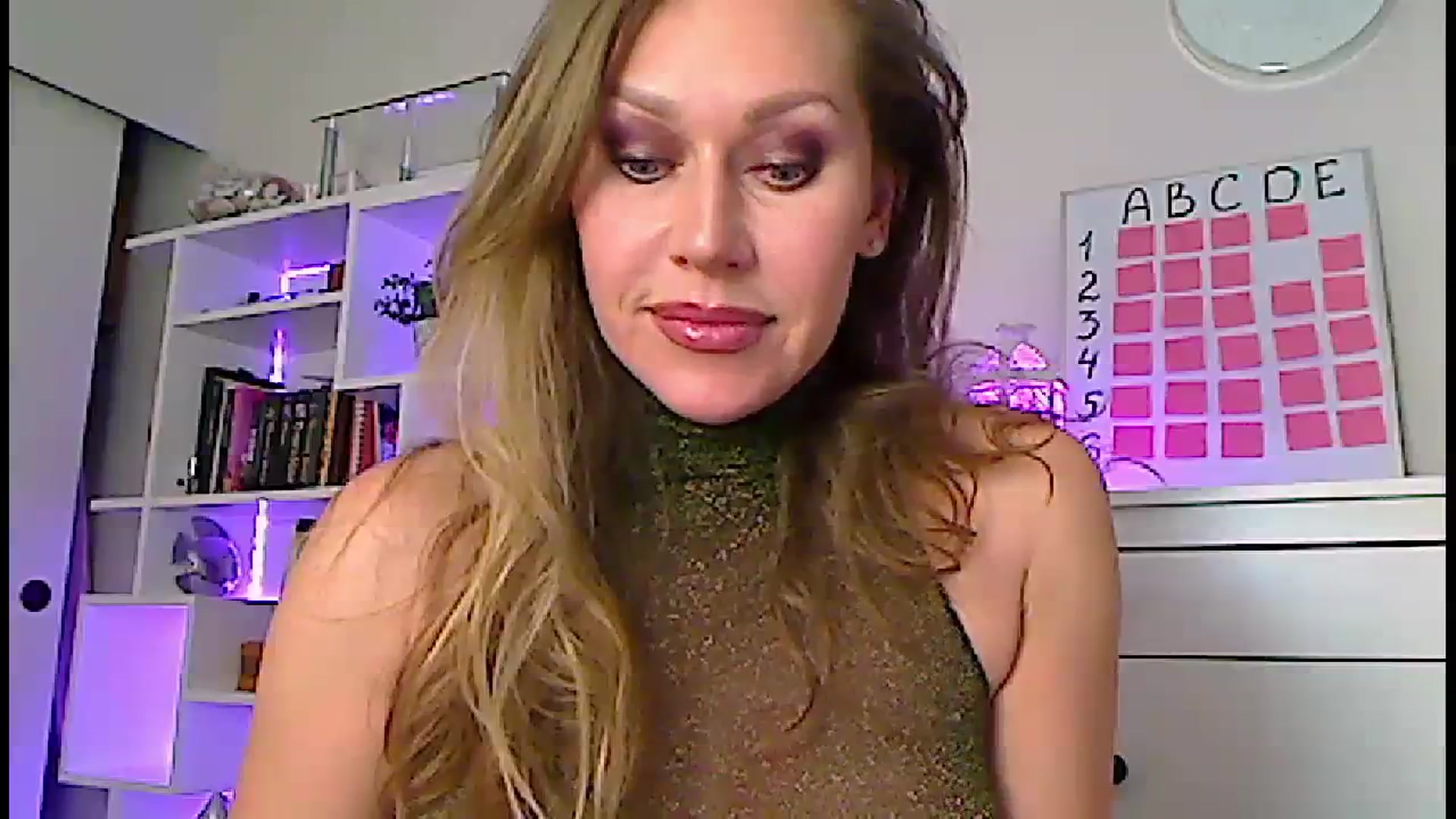 Gallery image thumbnail from Amiri's myfreecams stream on, 02/03/2024, 06:32 image 15 of 20