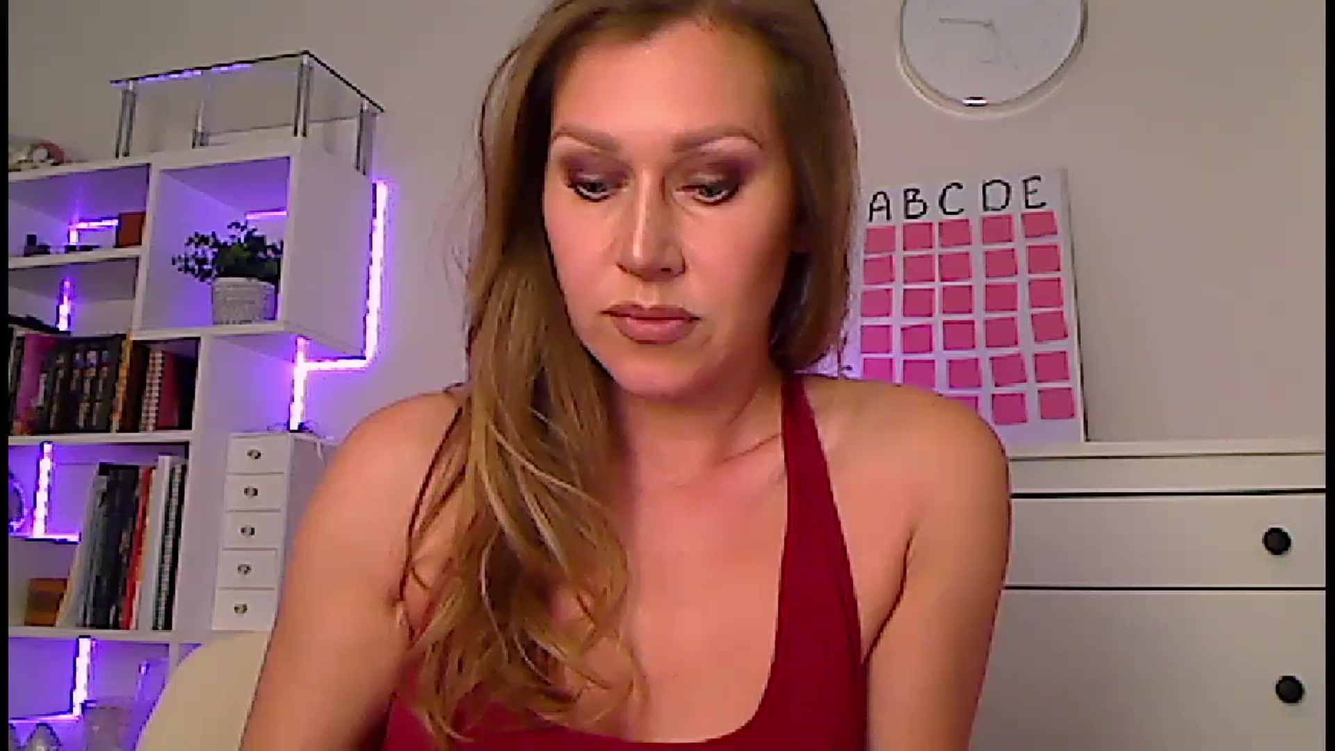 Gallery image thumbnail from Amiri's myfreecams stream on, 03/03/2024, 05:38 image 7 of 20