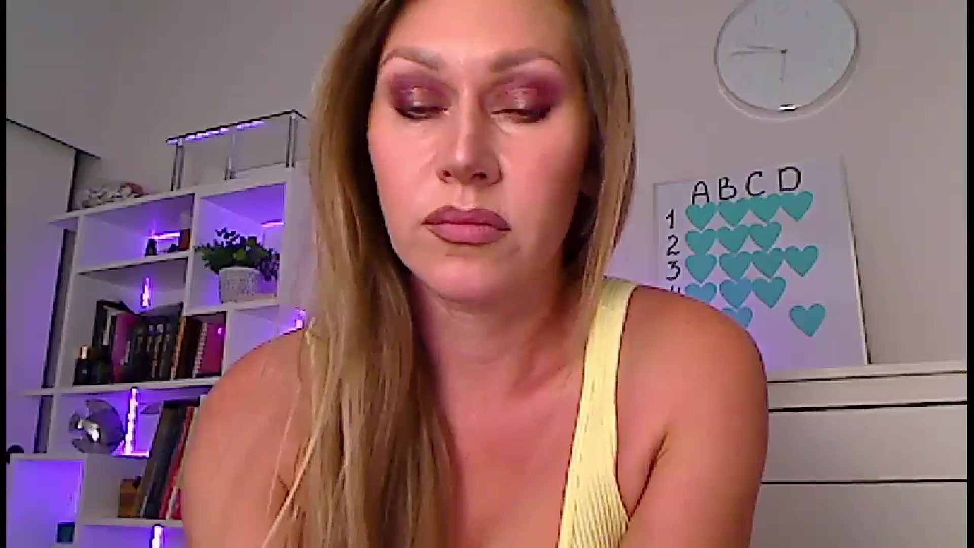 Gallery image thumbnail from Amiri's myfreecams stream on, 05/23/2024, 03:55 image 11 of 20