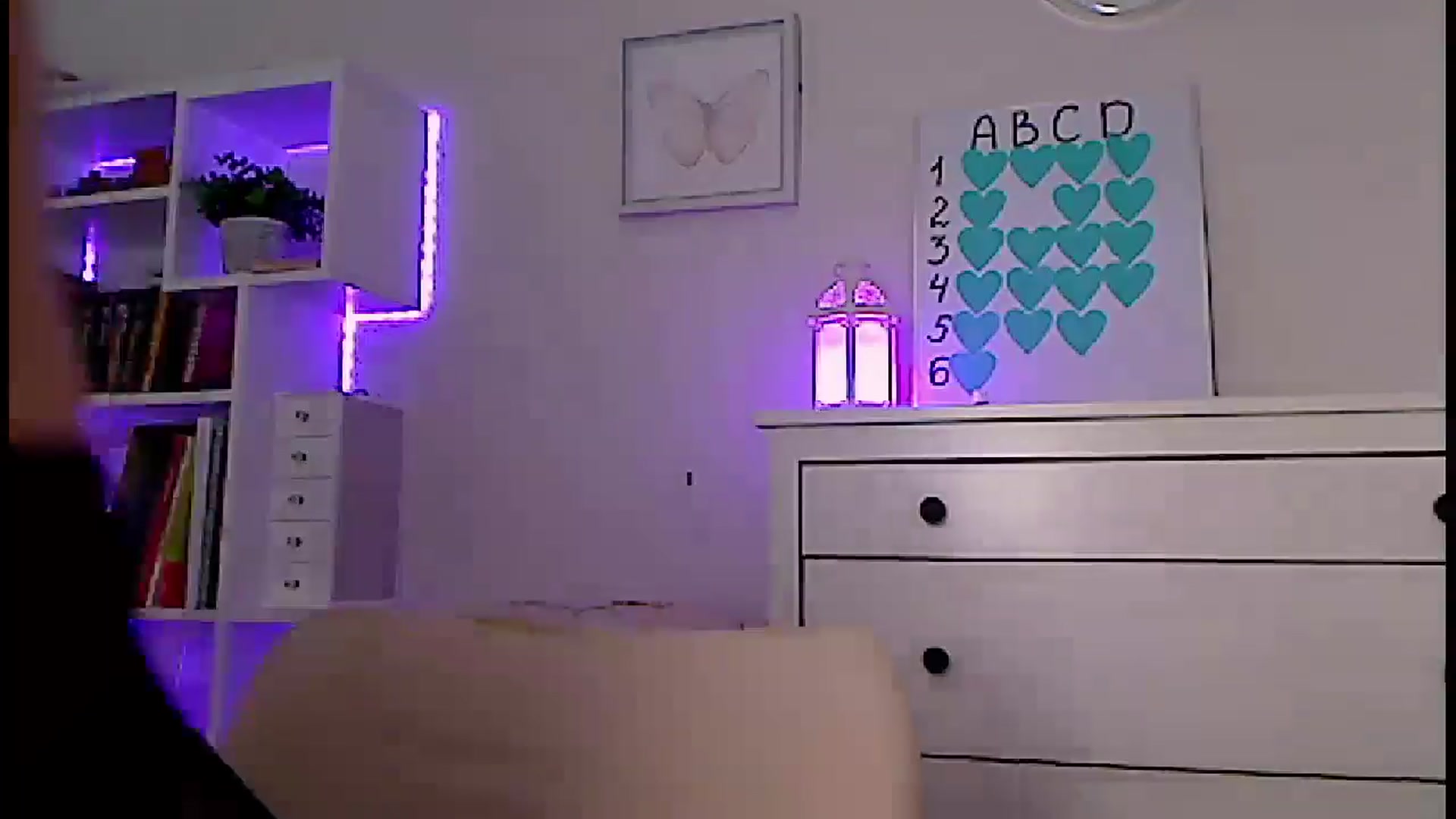 Gallery image thumbnail from Amiri's myfreecams stream on, 06/07/2024, 02:08 image 16 of 20