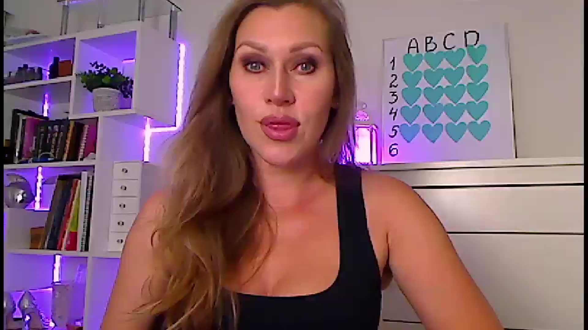 Gallery image thumbnail from Amiri's myfreecams stream on, 06/13/2024, 04:15 image 1 of 20