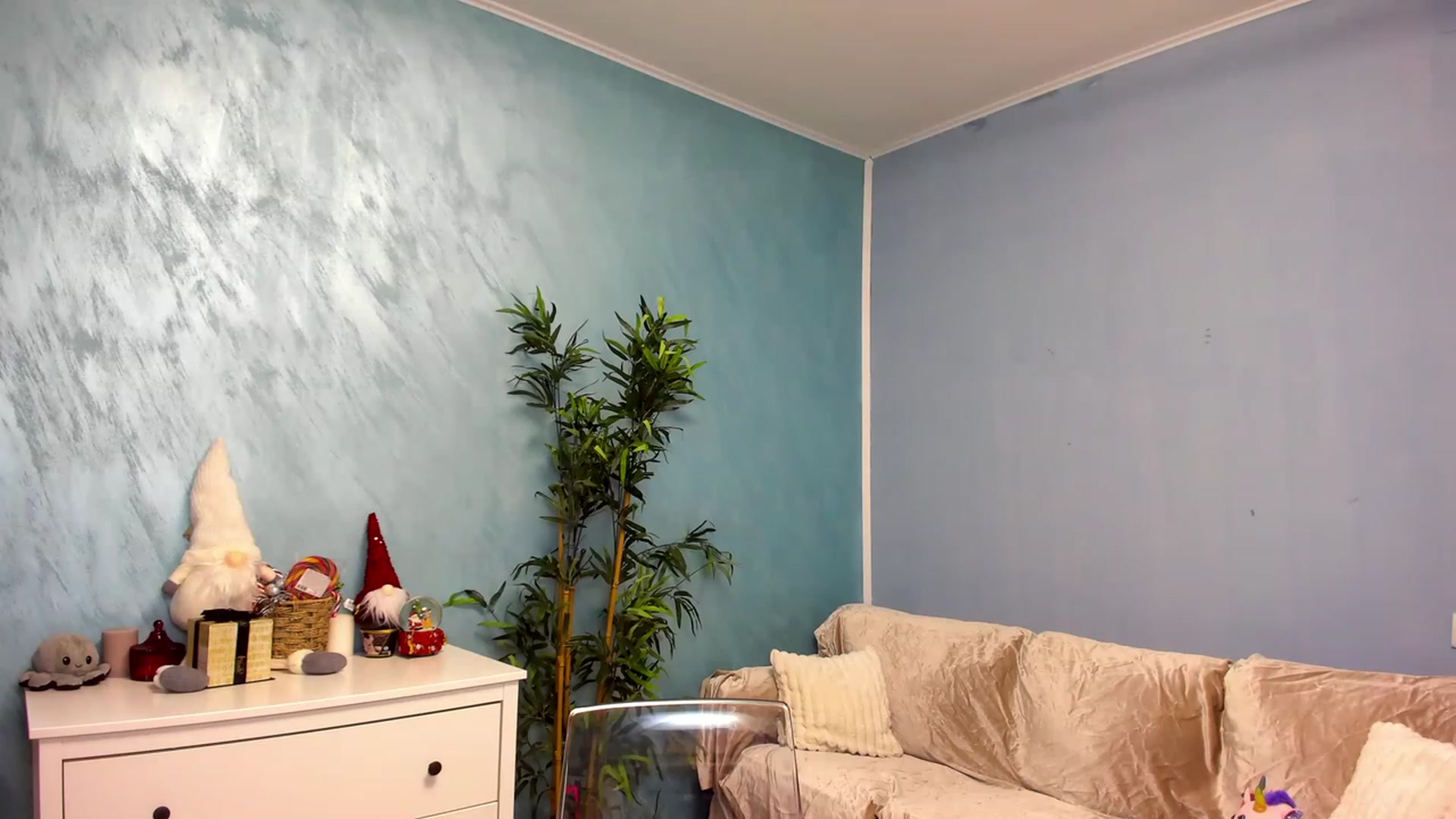 Gallery image thumbnail from AmisGold's myfreecams stream on, 12/31/2022, 24:14 image 17 of 20