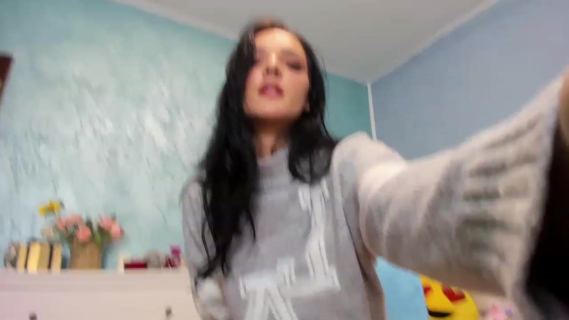 Gallery image thumbnail from AmisGold's myfreecams stream on, 01/18/2023, 02:08 image 10 of 20
