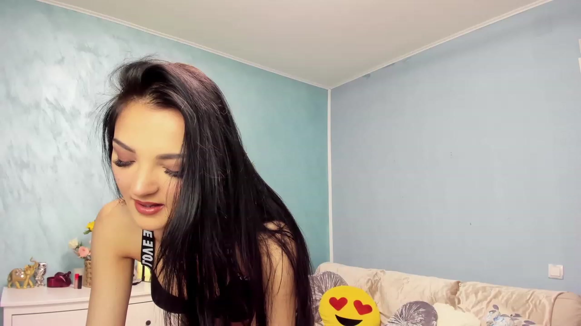 Gallery image thumbnail from AmisGold's myfreecams stream on, 01/28/2023, 21:42 image 1 of 20