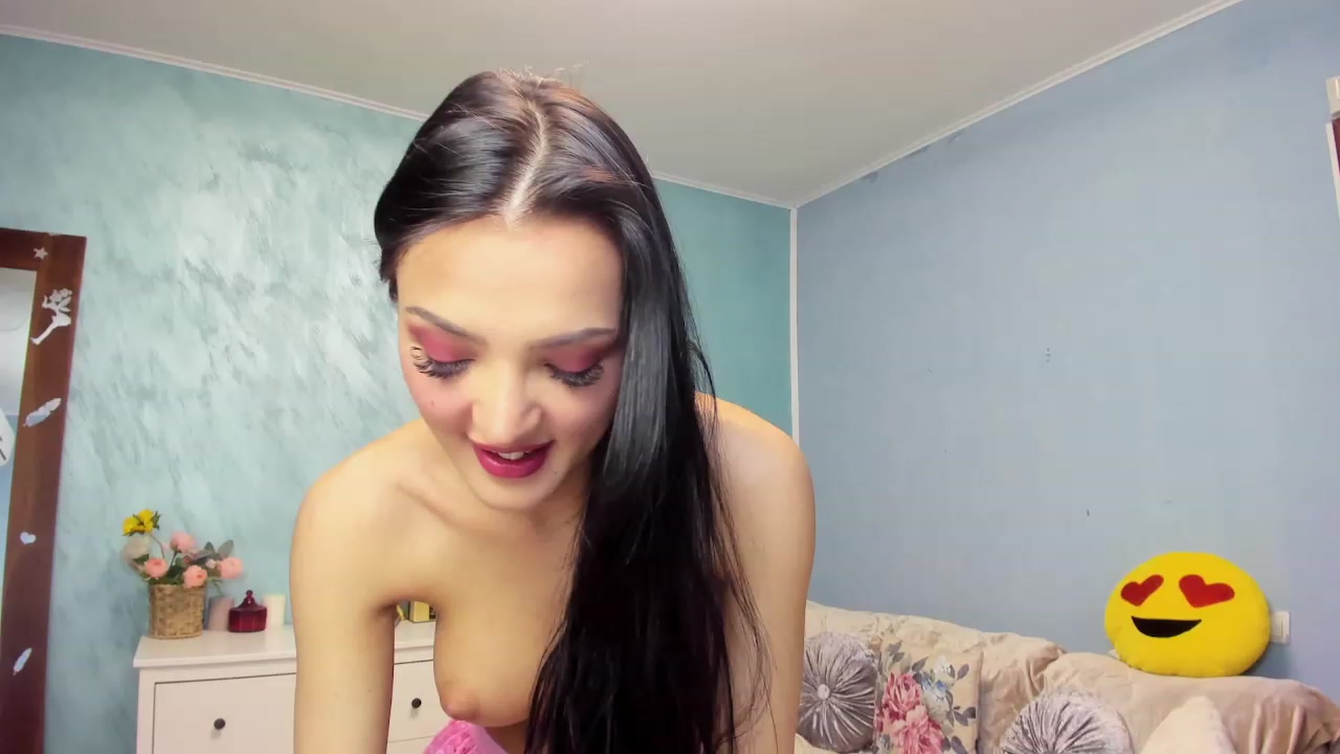 Gallery image thumbnail from AmisGold's myfreecams stream on, 04/09/2023, 20:52 image 19 of 20