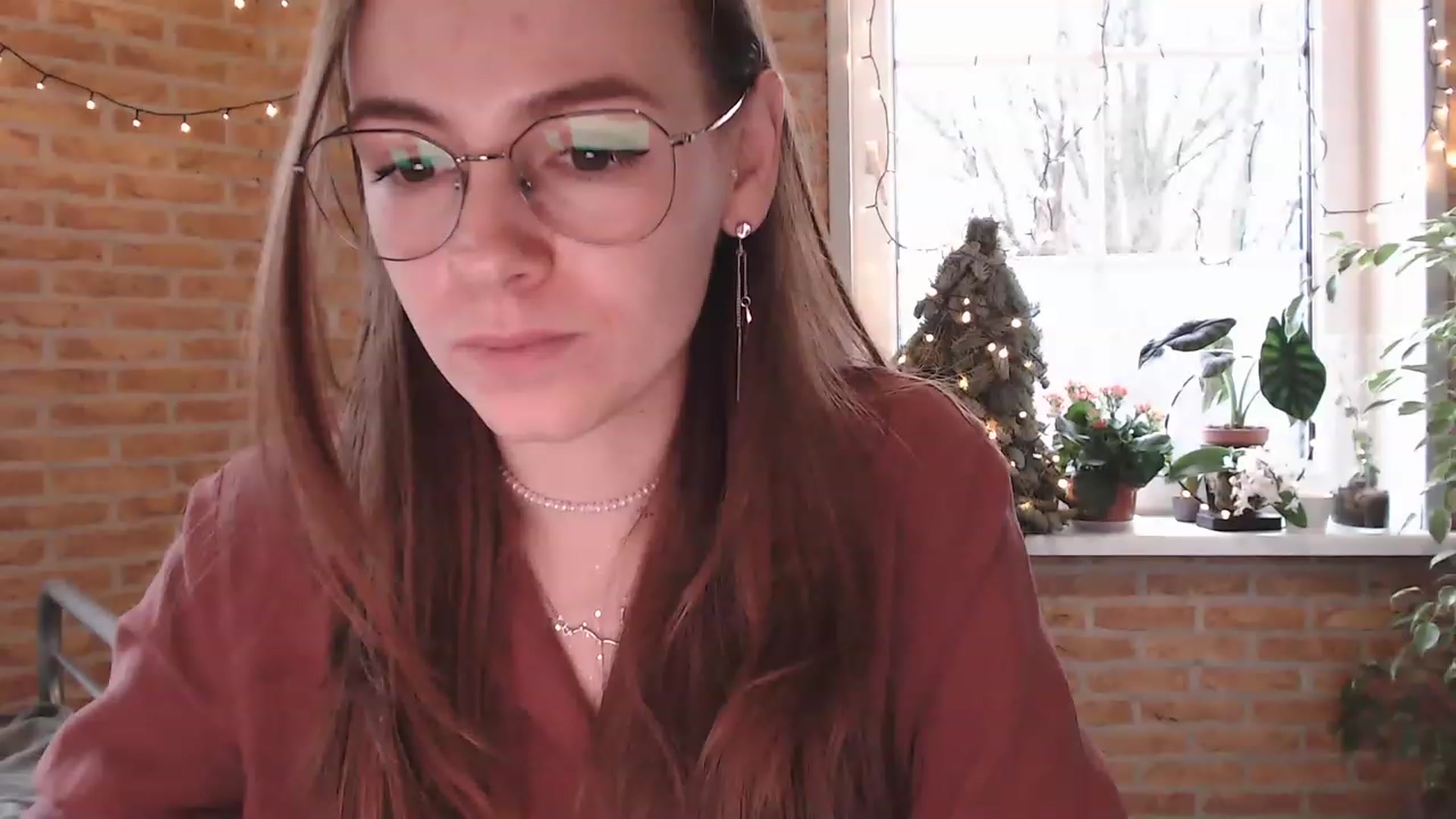 Gallery image thumbnail from Ammeliy's myfreecams stream on, 12/23/2022, 14:24 image 14 of 20