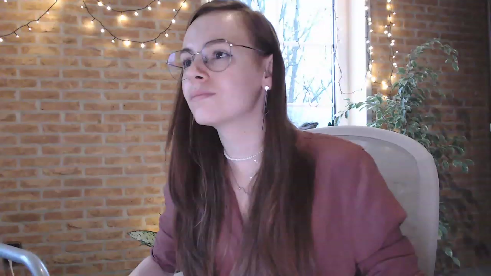 Gallery image thumbnail from Ammeliy's myfreecams stream on, 12/23/2022, 14:24 image 1 of 20