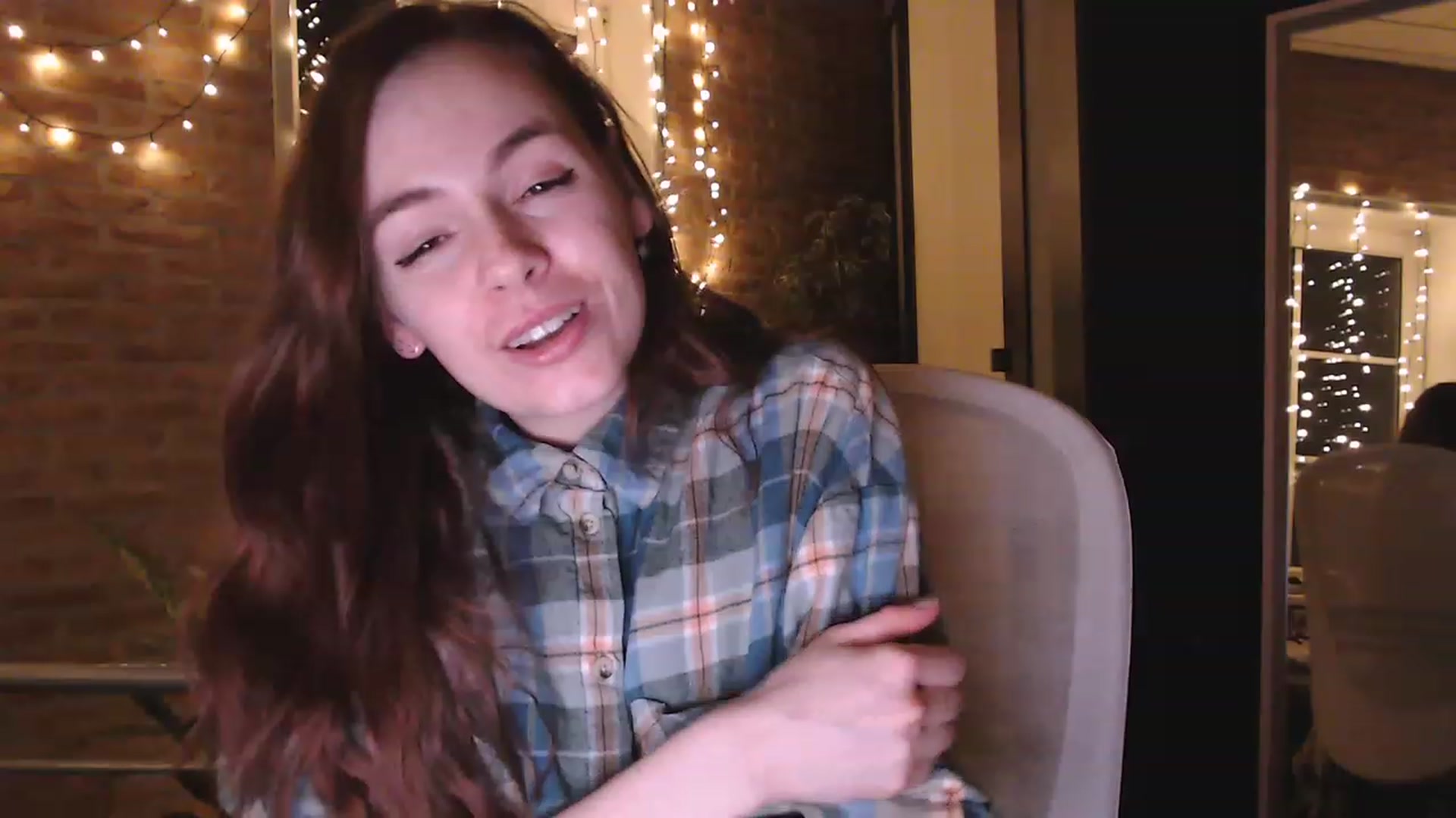 Gallery image thumbnail from Ammeliy's myfreecams stream on, 12/28/2022, 18:09 image 19 of 20