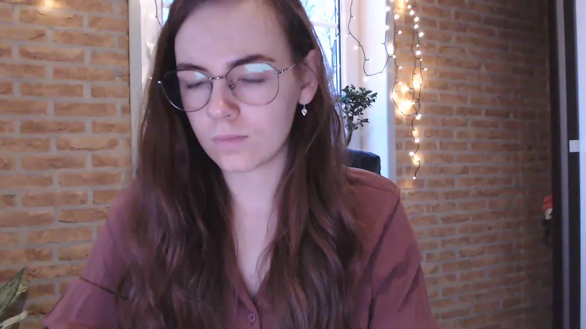 Gallery image thumbnail from Ammeliy's myfreecams stream on, 01/29/2023, 08:07 image 11 of 20