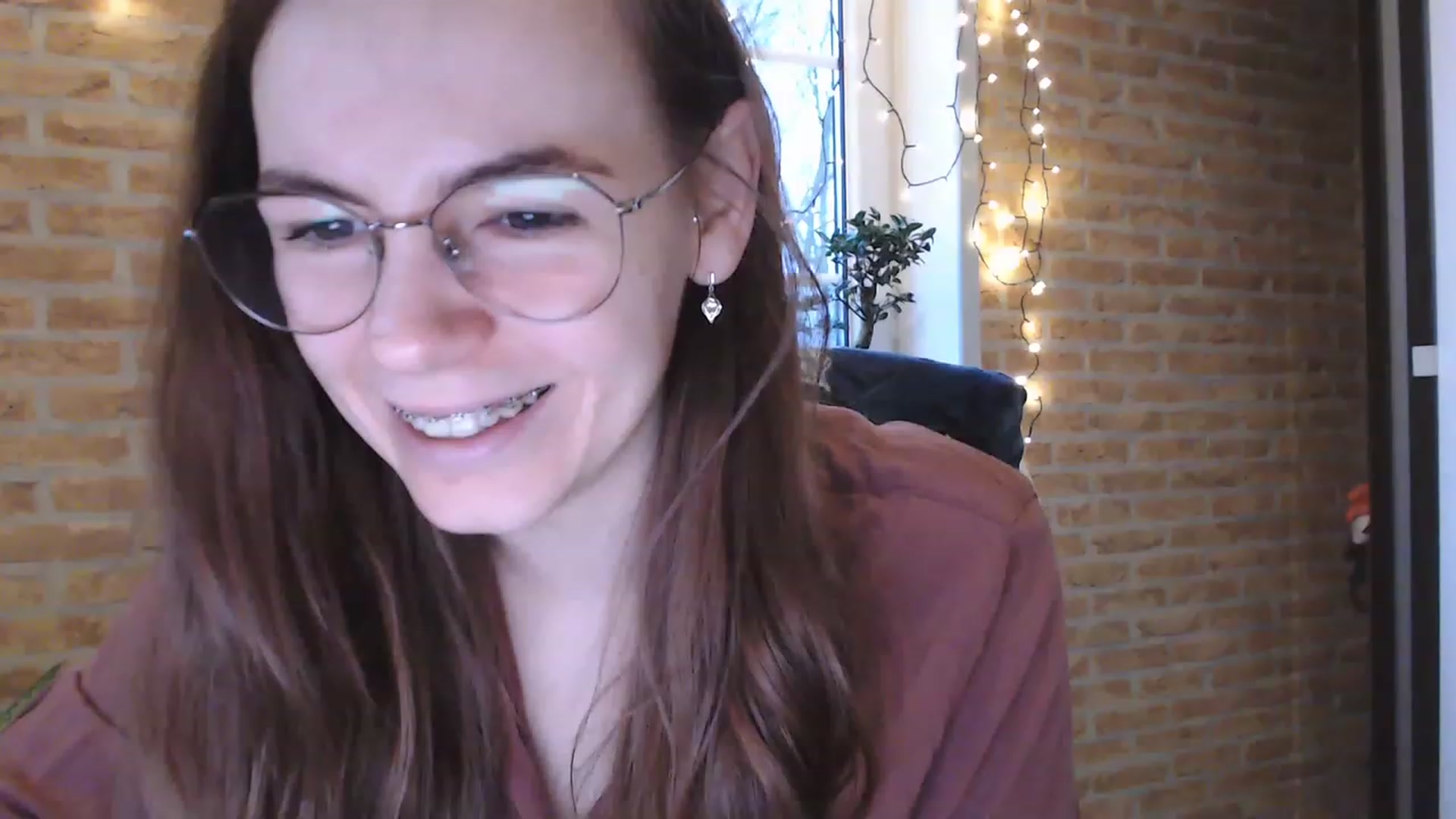 Gallery image thumbnail from Ammeliy's myfreecams stream on, 01/29/2023, 08:07 image 6 of 20
