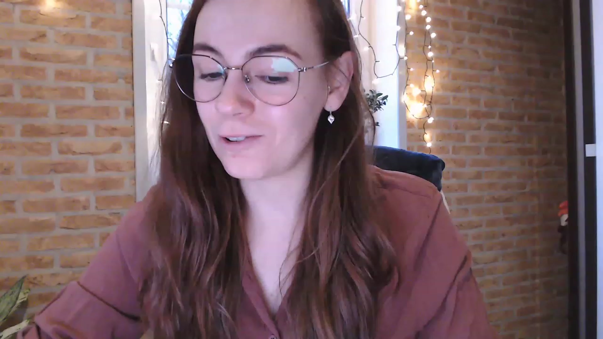 Gallery image thumbnail from Ammeliy's myfreecams stream on, 01/29/2023, 08:07 image 7 of 20