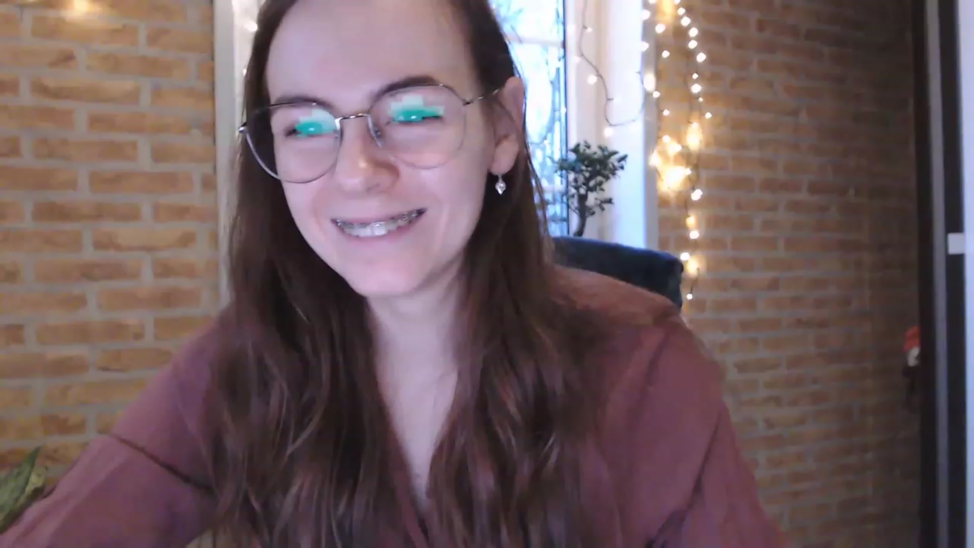 Gallery image thumbnail from Ammeliy's myfreecams stream on, 01/29/2023, 08:07 image 3 of 20