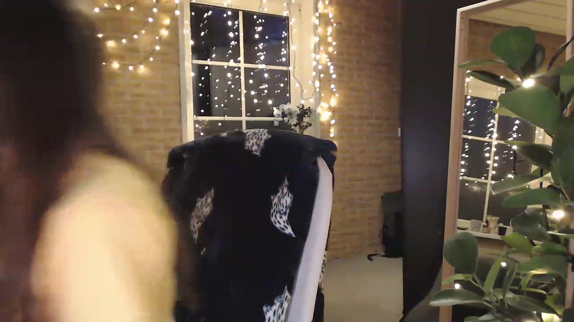 Gallery image thumbnail from Ammeliy's myfreecams stream on, 02/03/2023, 18:11 image 6 of 20