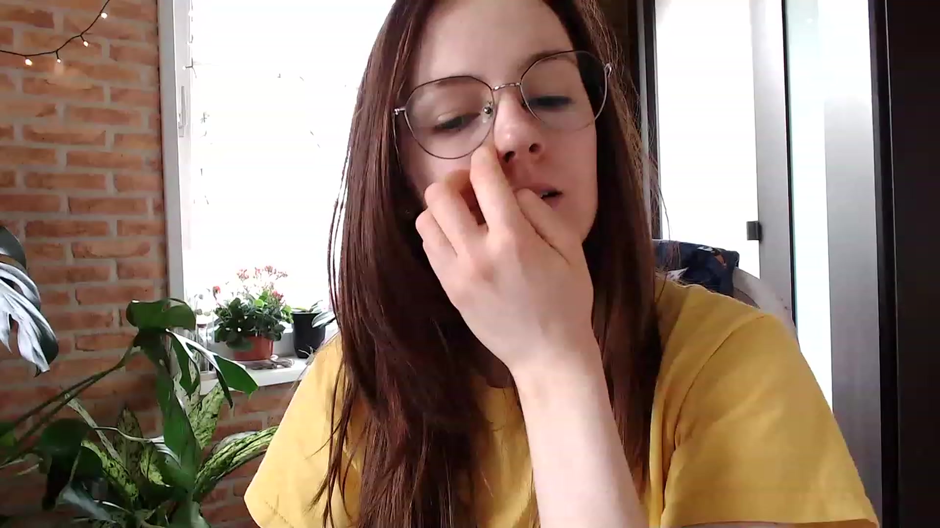 Gallery image thumbnail from Ammeliy's myfreecams stream on, 03/26/2023, 16:10 image 19 of 20