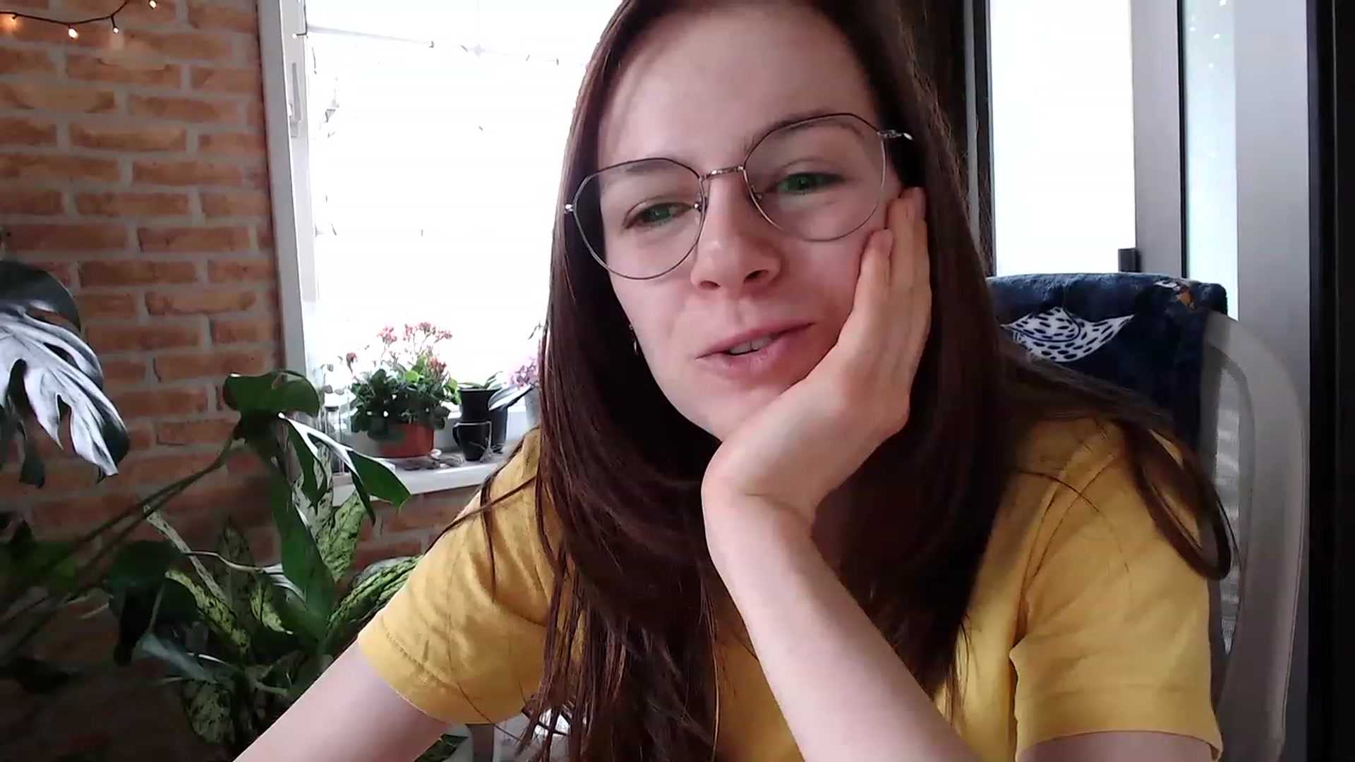 Gallery image thumbnail from Ammeliy's myfreecams stream on, 03/26/2023, 16:10 image 5 of 20