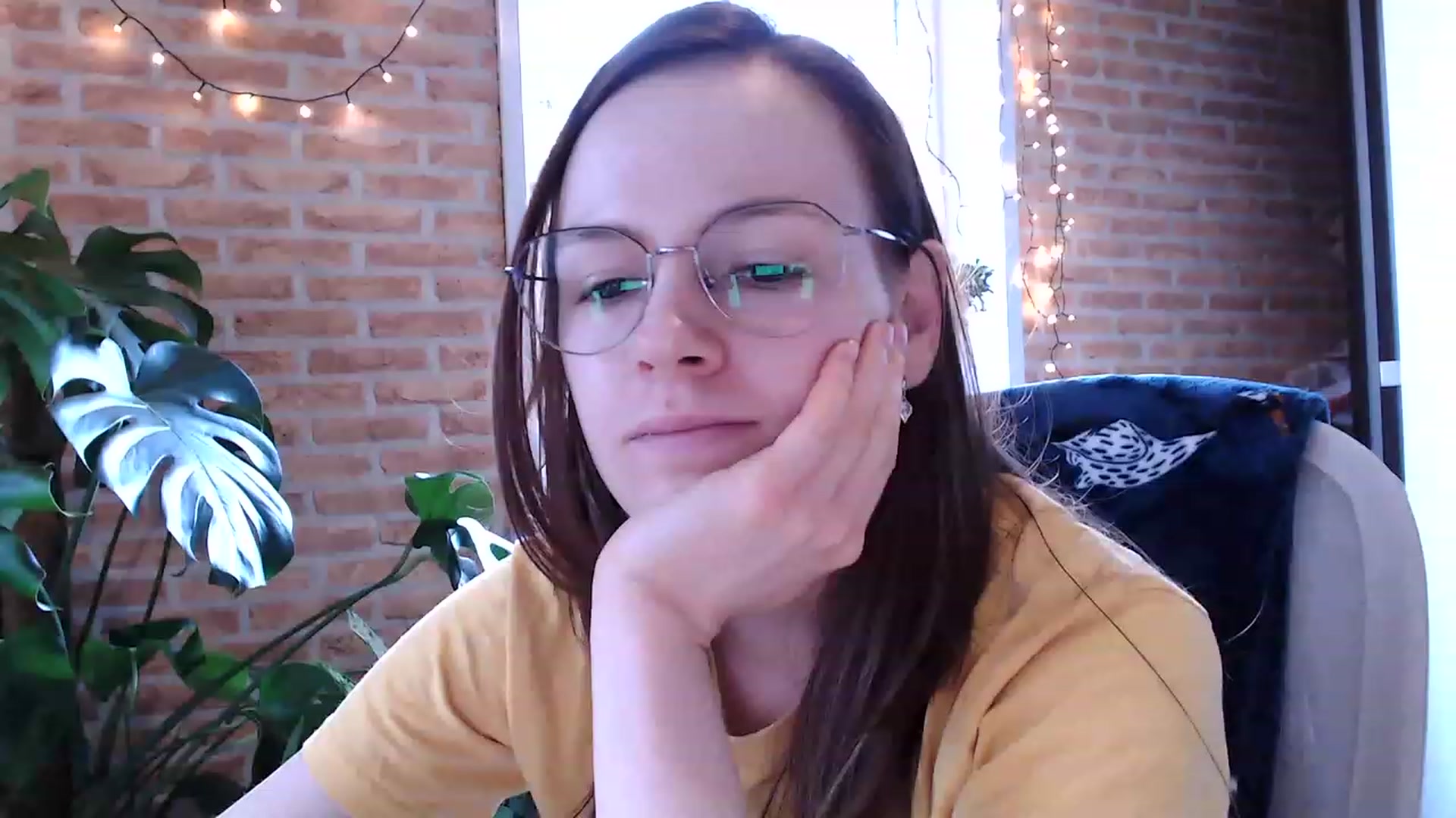 Gallery image thumbnail from Ammeliy's myfreecams stream on, 03/26/2023, 17:55 image 12 of 20