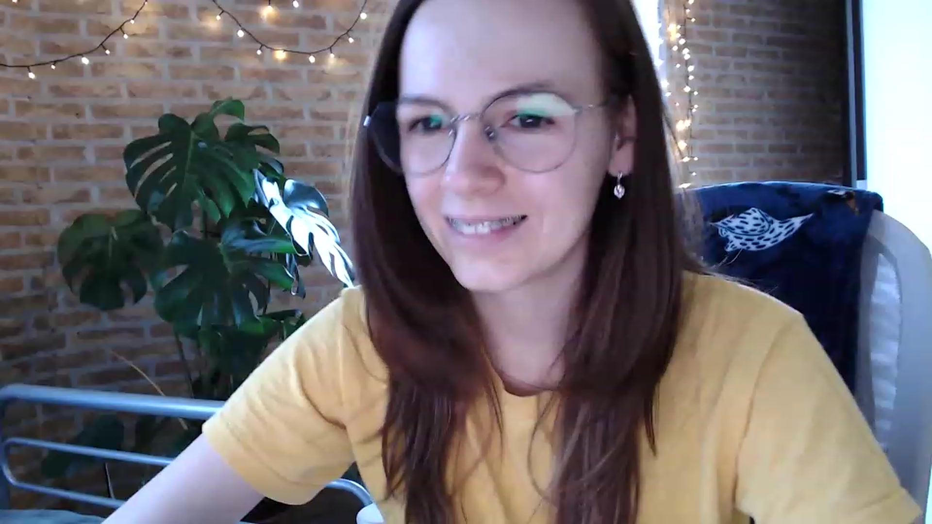 Gallery image thumbnail from Ammeliy's myfreecams stream on, 03/26/2023, 17:55 image 11 of 20