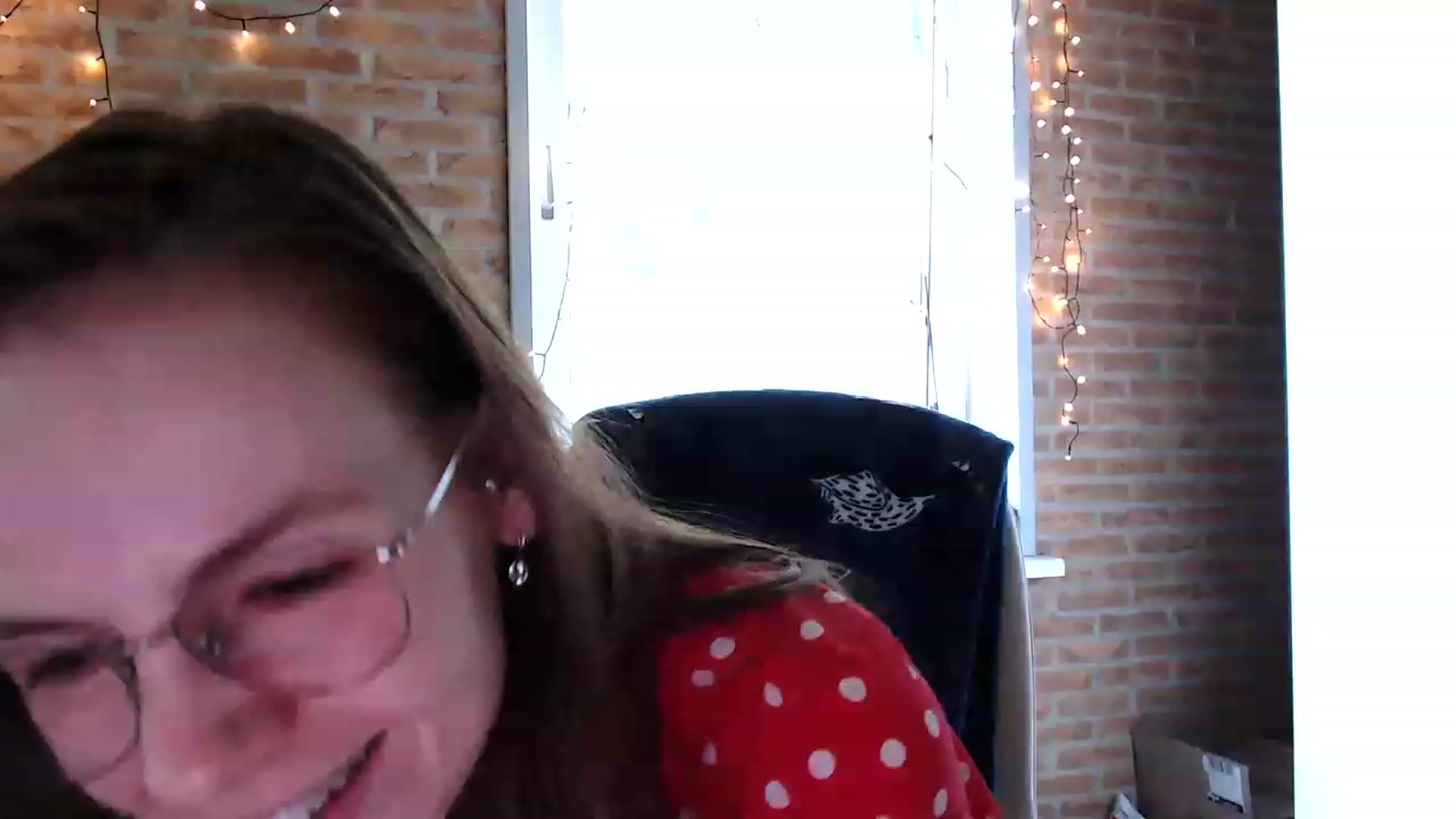 Gallery image thumbnail from Ammeliy's myfreecams stream on, 06/02/2023, 09:00 image 13 of 20