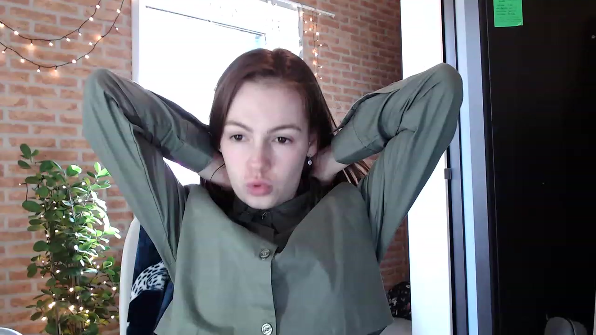 Gallery image thumbnail from Ammeliy's myfreecams stream on, 06/08/2023, 18:18 image 7 of 20