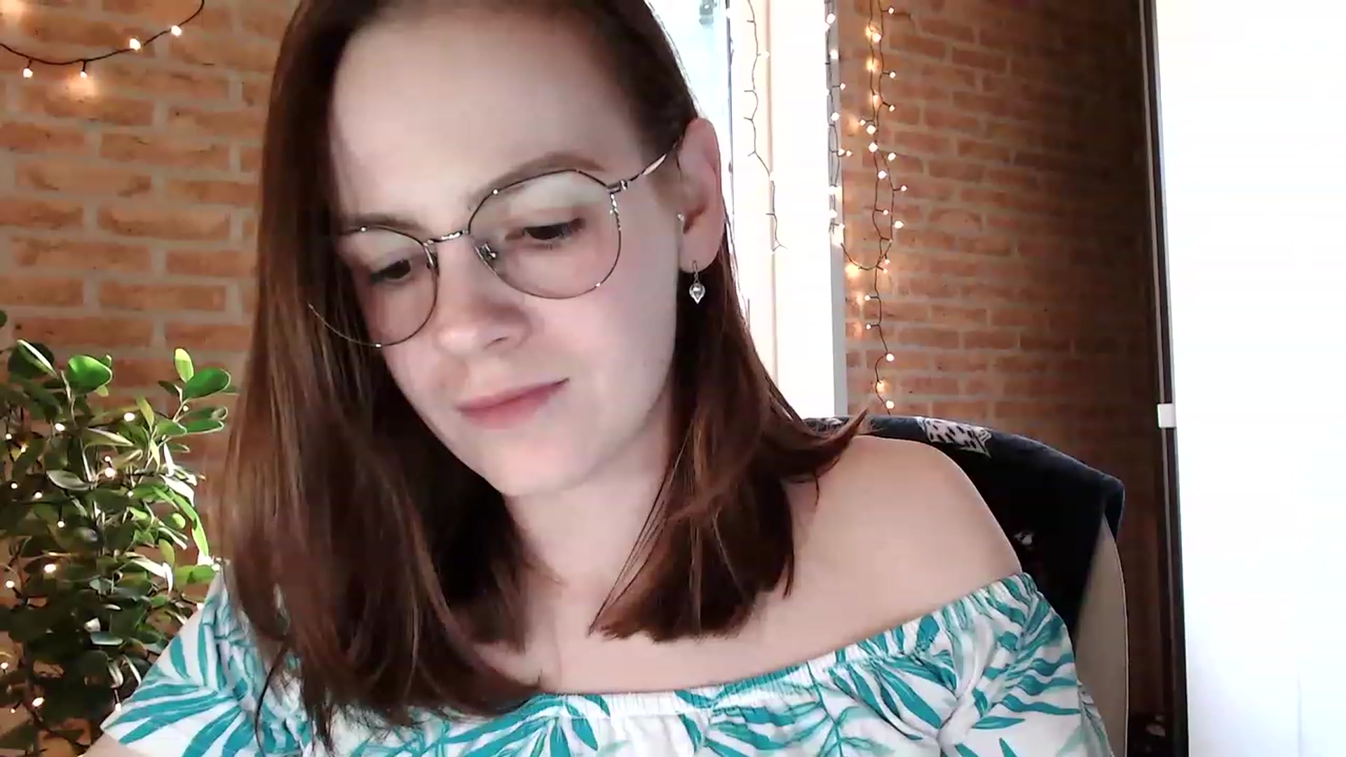 Gallery image thumbnail from Ammeliy's myfreecams stream on, 06/08/2023, 19:34 image 11 of 20