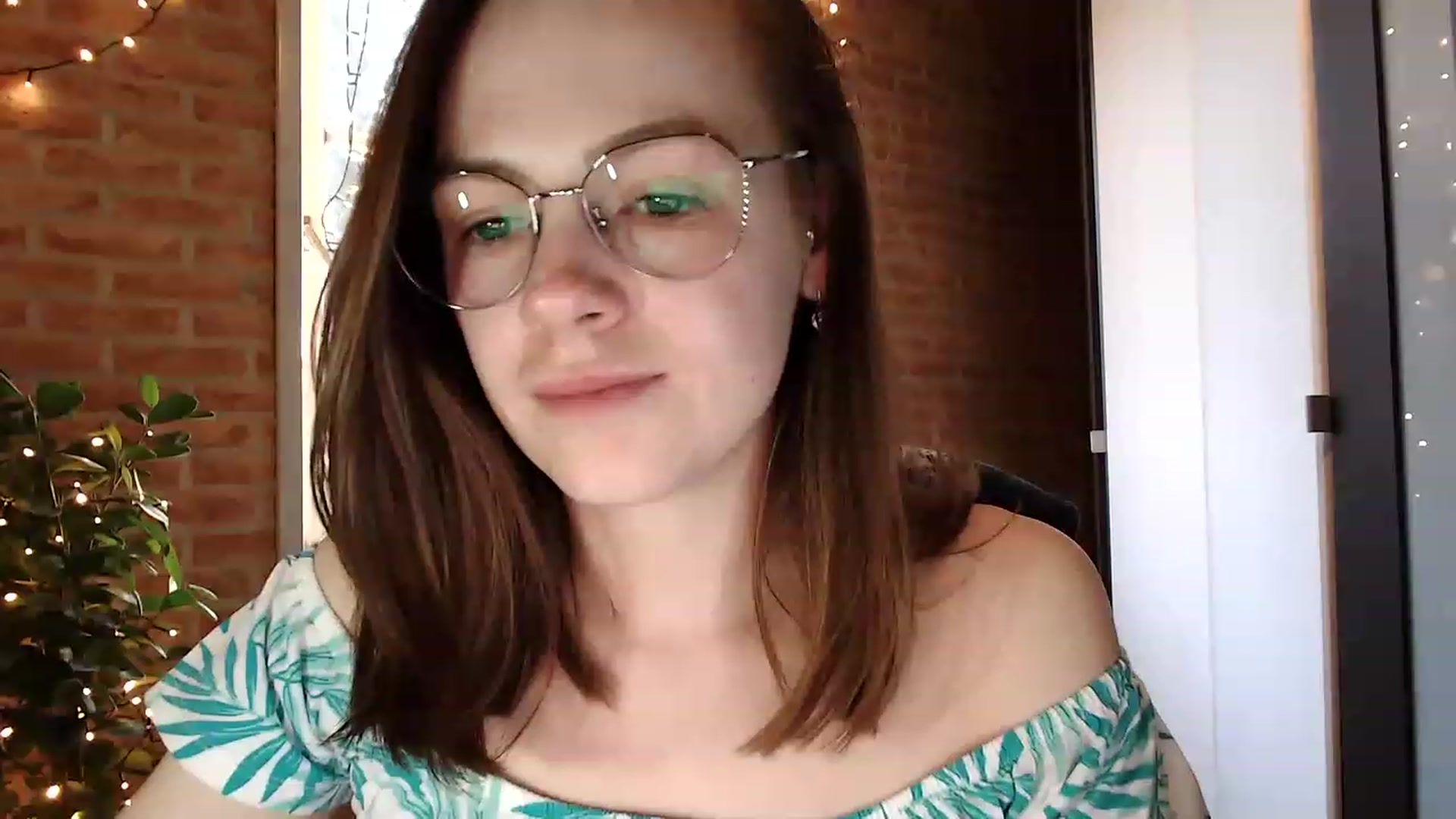 Gallery image thumbnail from Ammeliy's myfreecams stream on, 06/08/2023, 19:34 image 15 of 20