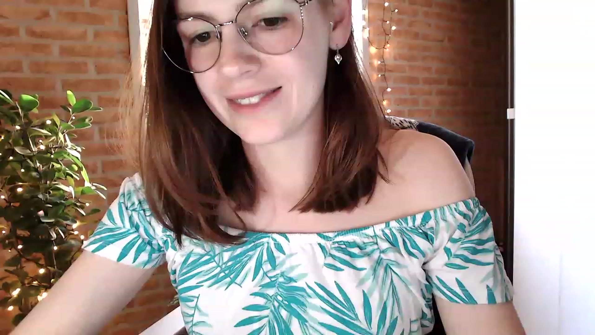 Gallery image thumbnail from Ammeliy's myfreecams stream on, 06/08/2023, 19:34 image 12 of 20