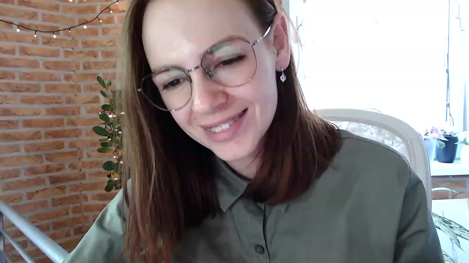 Gallery image thumbnail from Ammeliy's myfreecams stream on, 06/09/2023, 11:30 image 4 of 20