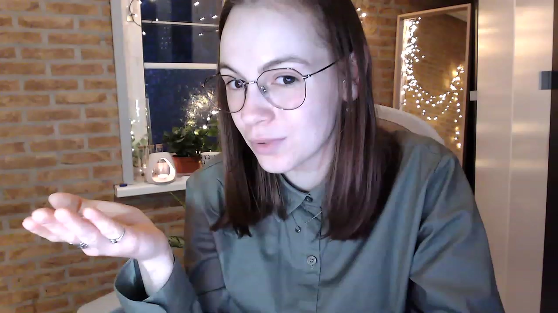 Gallery image thumbnail from Ammeliy's myfreecams stream on, 06/10/2023, 21:03 image 15 of 20