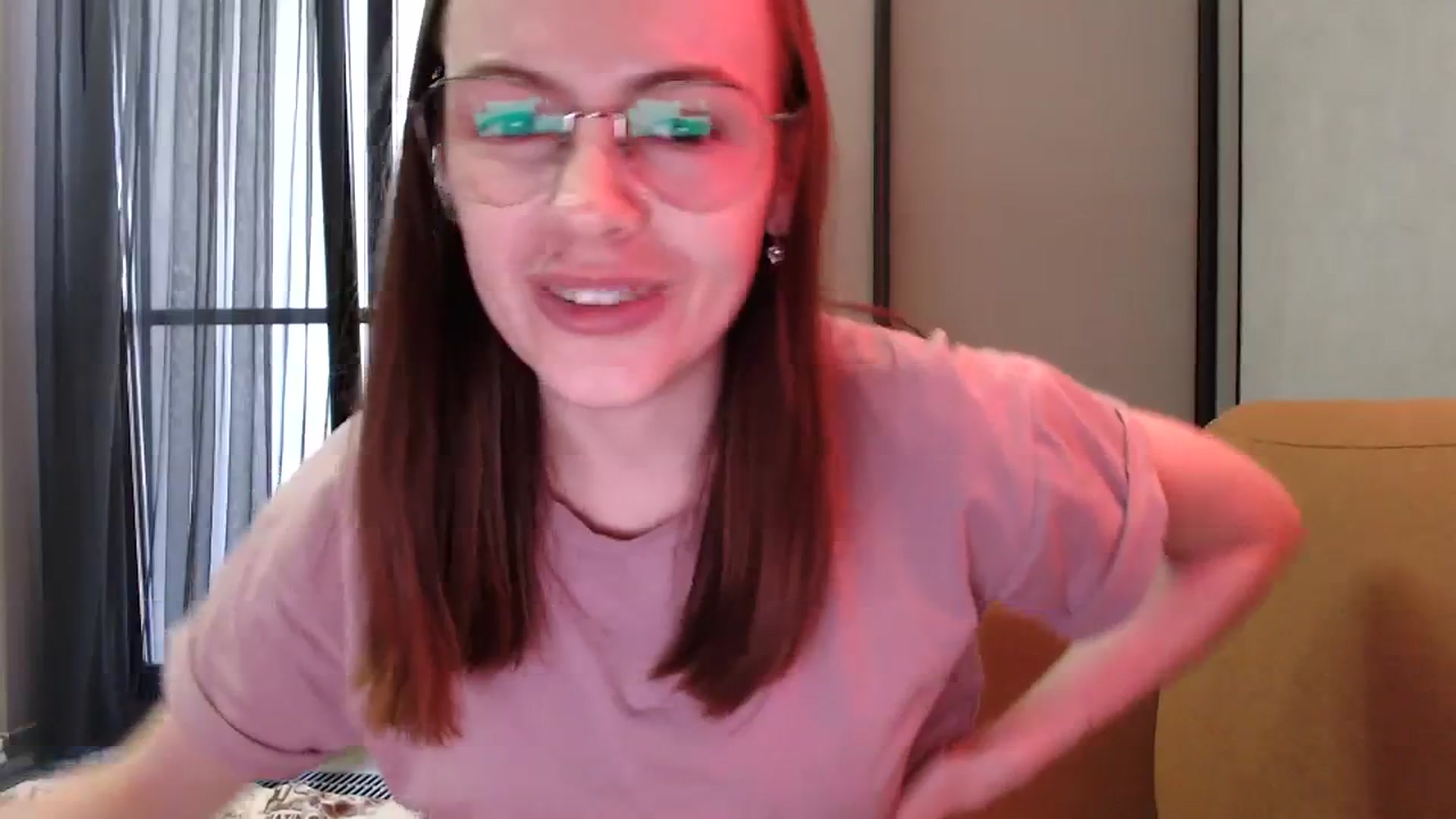 Gallery image thumbnail from Ammeliy's myfreecams stream on, 09/17/2023, 13:01 image 15 of 20