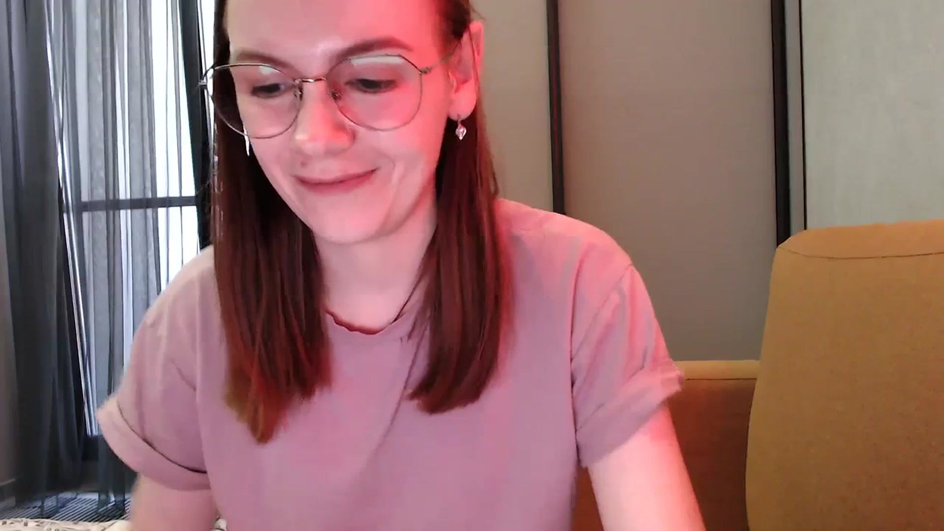 Gallery image thumbnail from Ammeliy's myfreecams stream on, 09/17/2023, 13:01 image 5 of 20