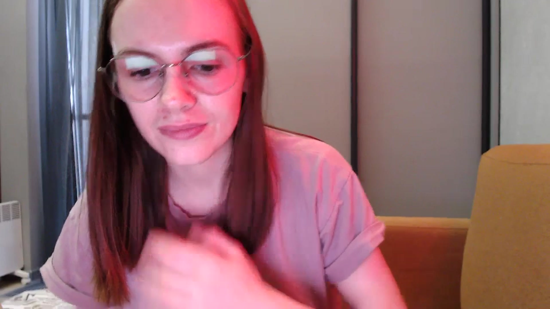 Gallery image thumbnail from Ammeliy's myfreecams stream on, 09/17/2023, 13:01 image 16 of 20