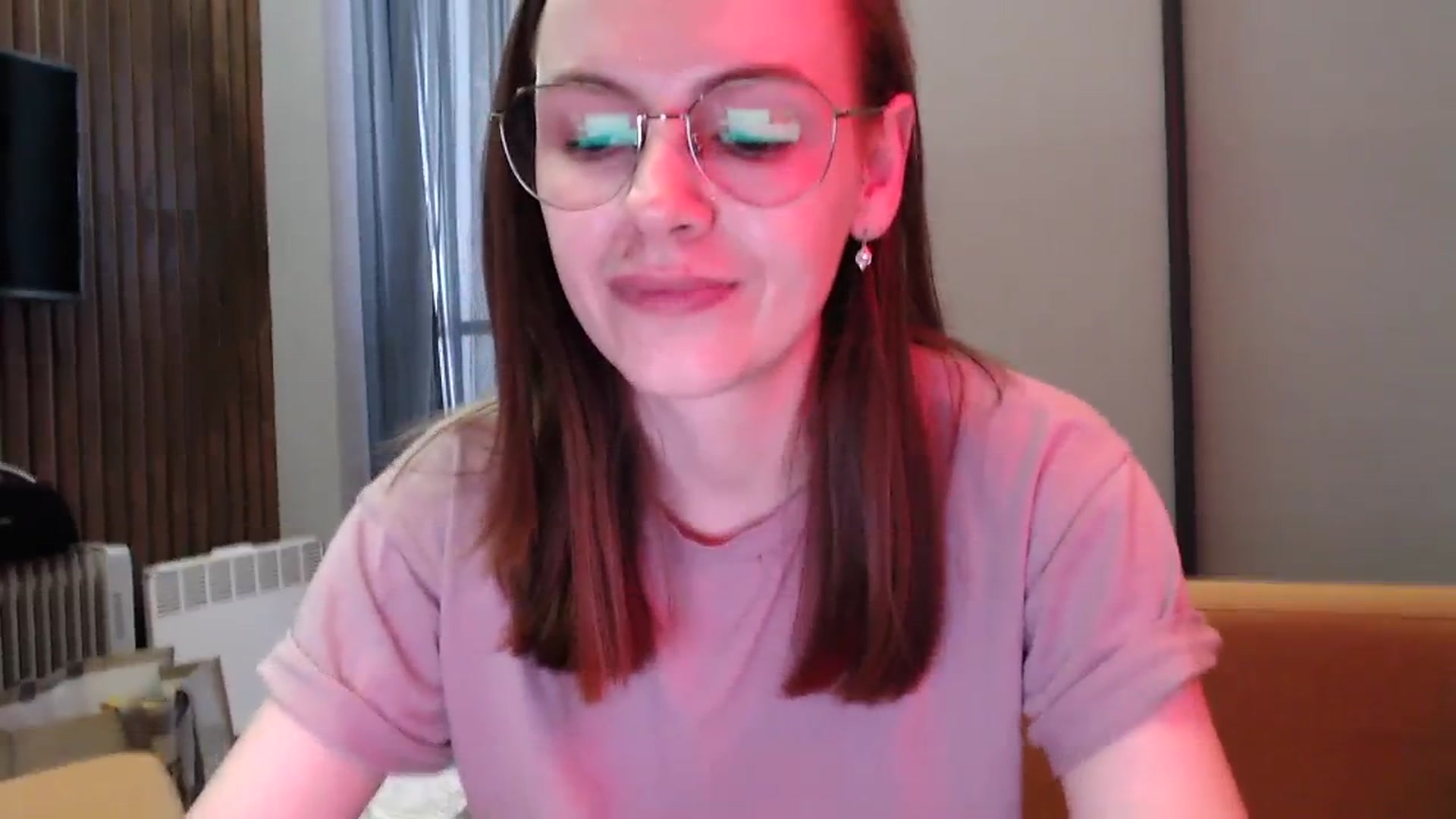 Gallery image thumbnail from Ammeliy's myfreecams stream on, 09/17/2023, 13:01 image 17 of 20