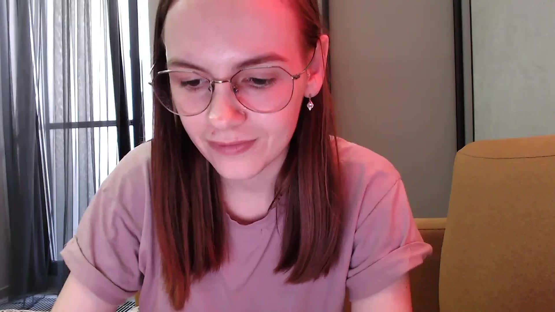 Gallery image thumbnail from Ammeliy's myfreecams stream on, 09/17/2023, 13:01 image 3 of 20