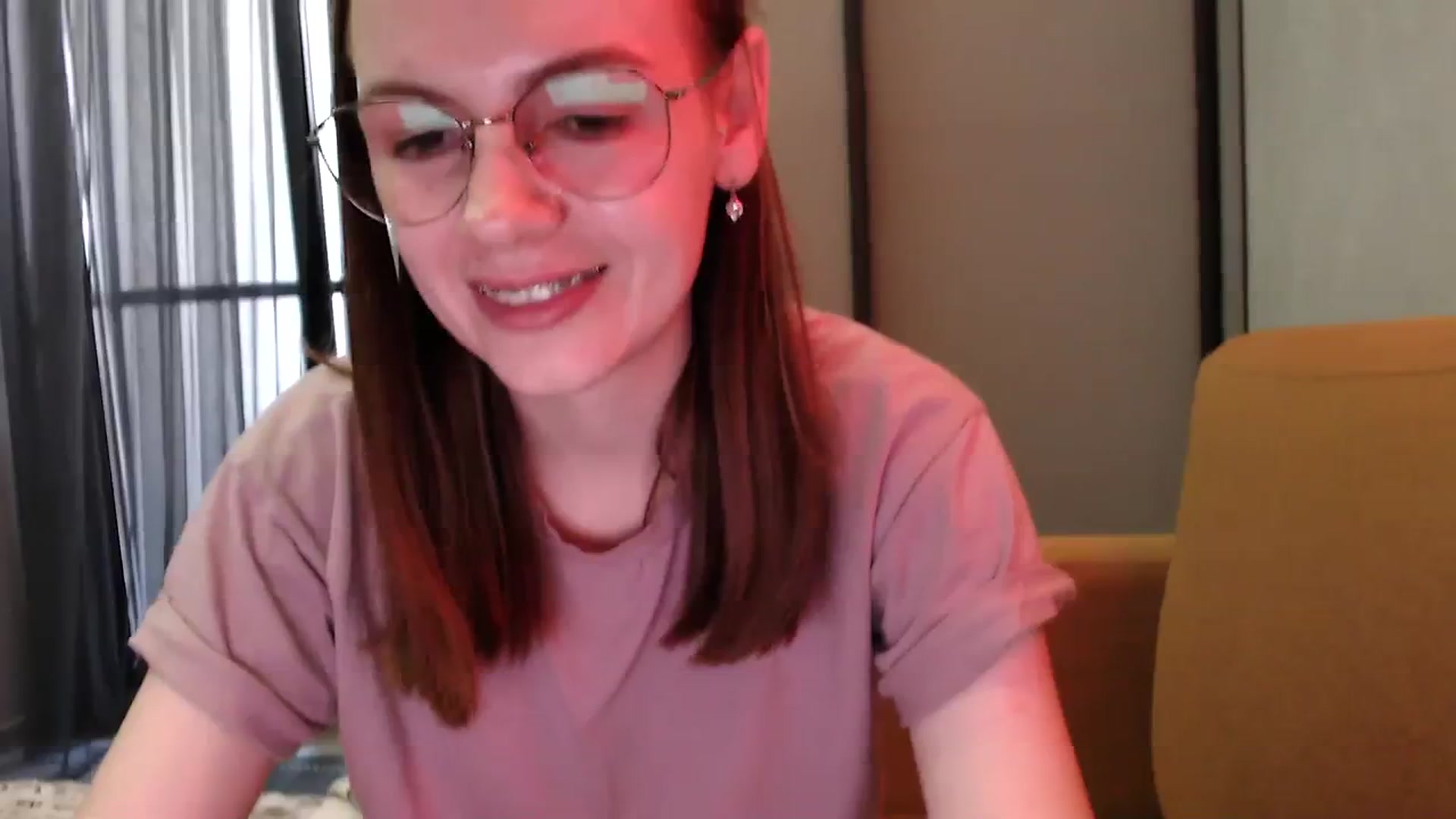 Gallery image thumbnail from Ammeliy's myfreecams stream on, 09/17/2023, 13:01 image 4 of 20