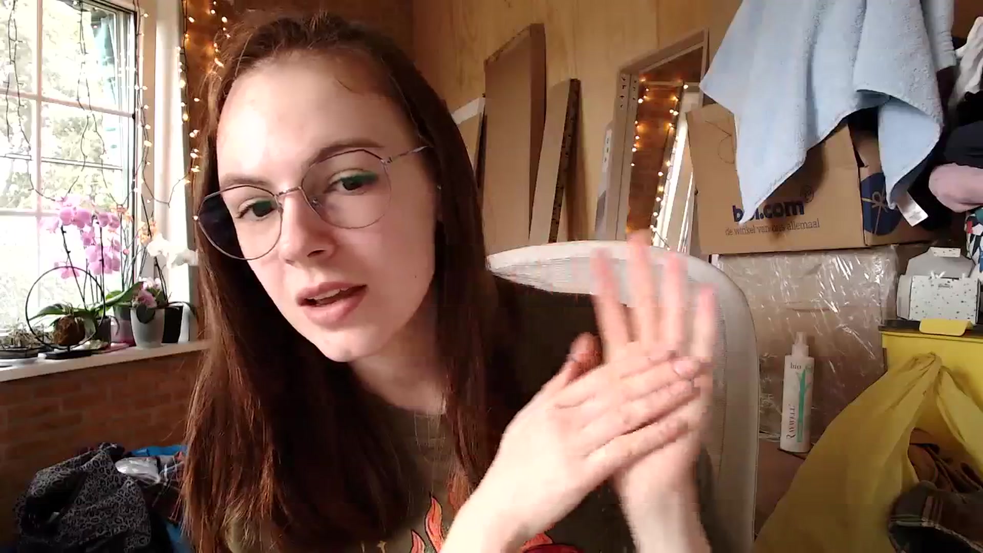 Gallery image thumbnail from Ammeliy's myfreecams stream on, 09/28/2023, 11:32 image 19 of 20