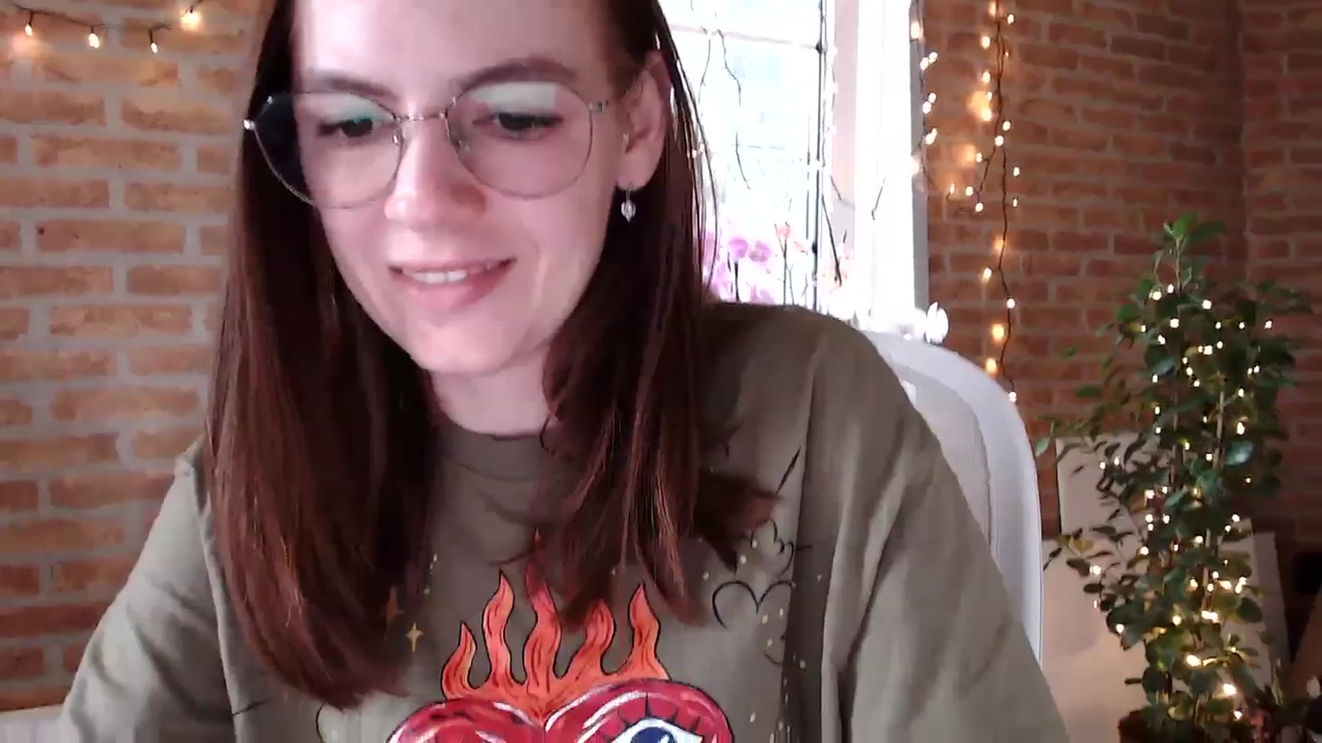 Gallery image thumbnail from Ammeliy's myfreecams stream on, 09/28/2023, 11:53 image 12 of 20