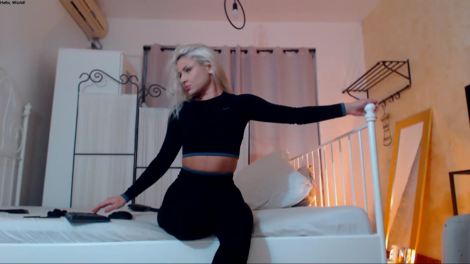 Gallery image thumbnail from Ammellyaxo's myfreecams stream on, 12/05/2022, 15:37 image 20 of 20