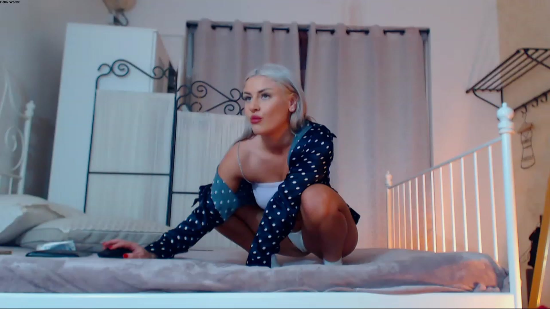 Gallery image thumbnail from Ammellyaxo's myfreecams stream on, 12/19/2022, 14:48 image 20 of 20