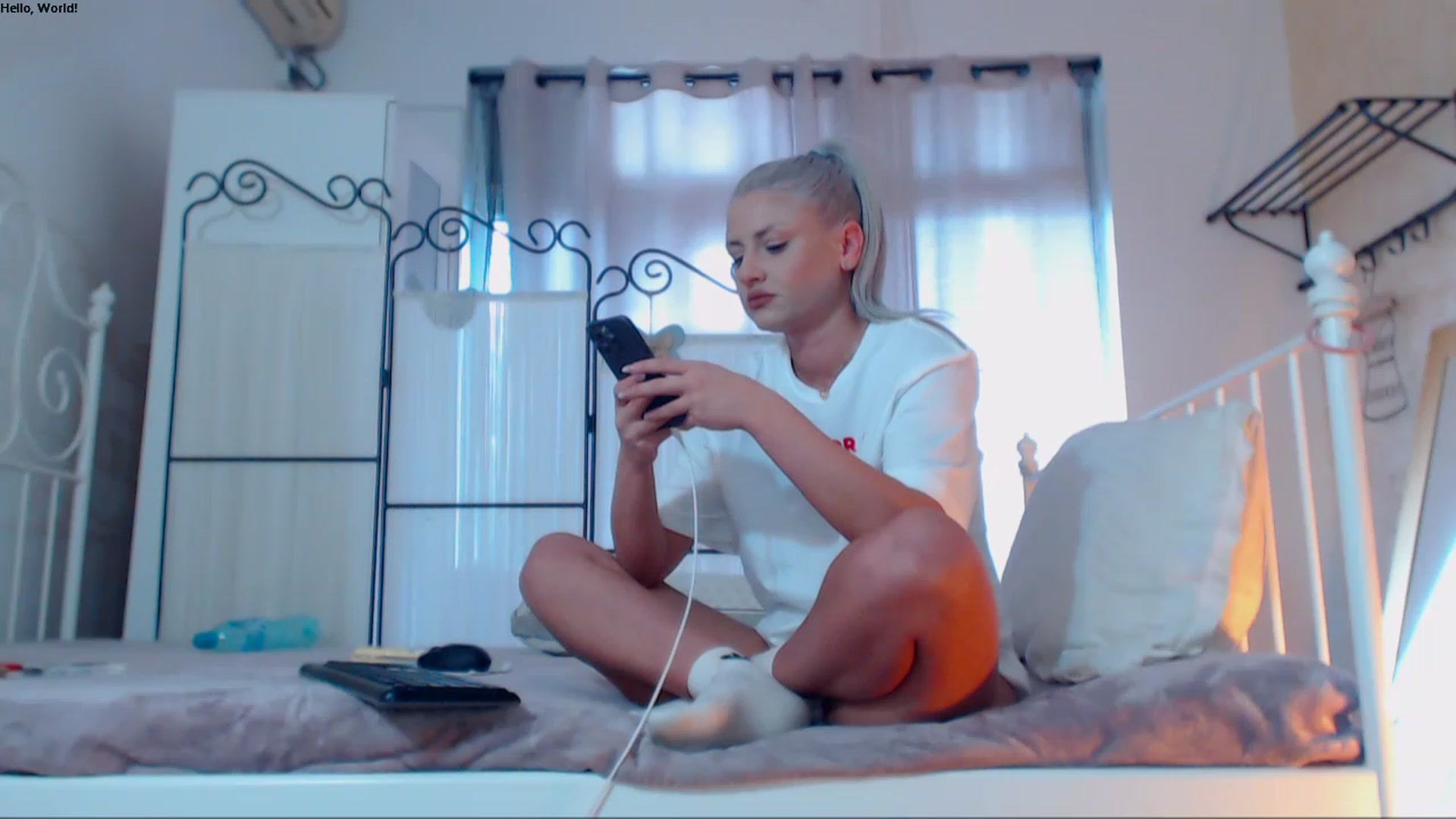 Gallery image thumbnail from Ammellyaxo's myfreecams stream on, 02/06/2023, 12:50 image 15 of 20
