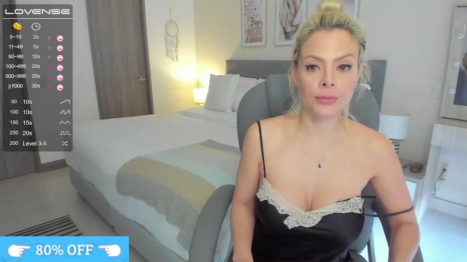 Gallery image thumbnail from Ammieblond's myfreecams stream on, 11/29/2022, 17:28 image 18 of 20