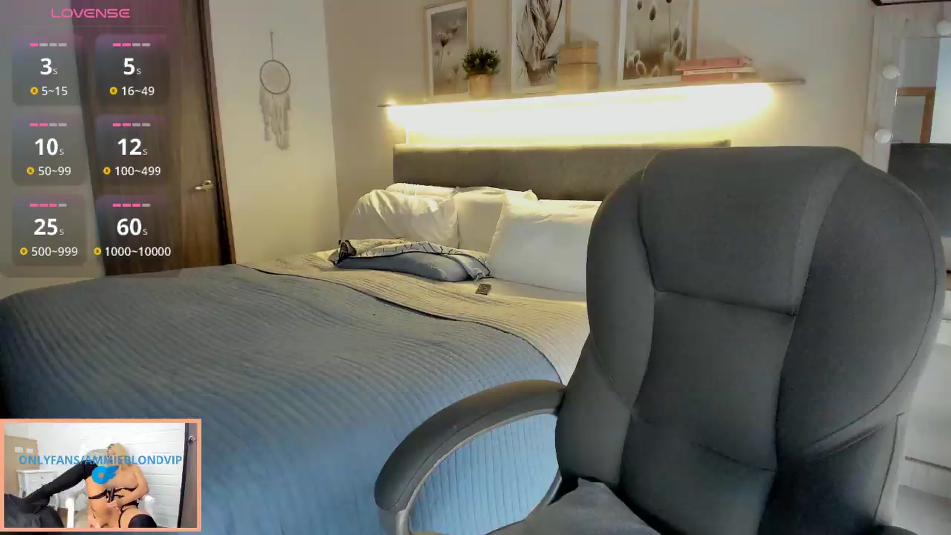 Gallery image thumbnail from Ammieblond's myfreecams stream on, 08/24/2026, 20:36 image 20 of 20