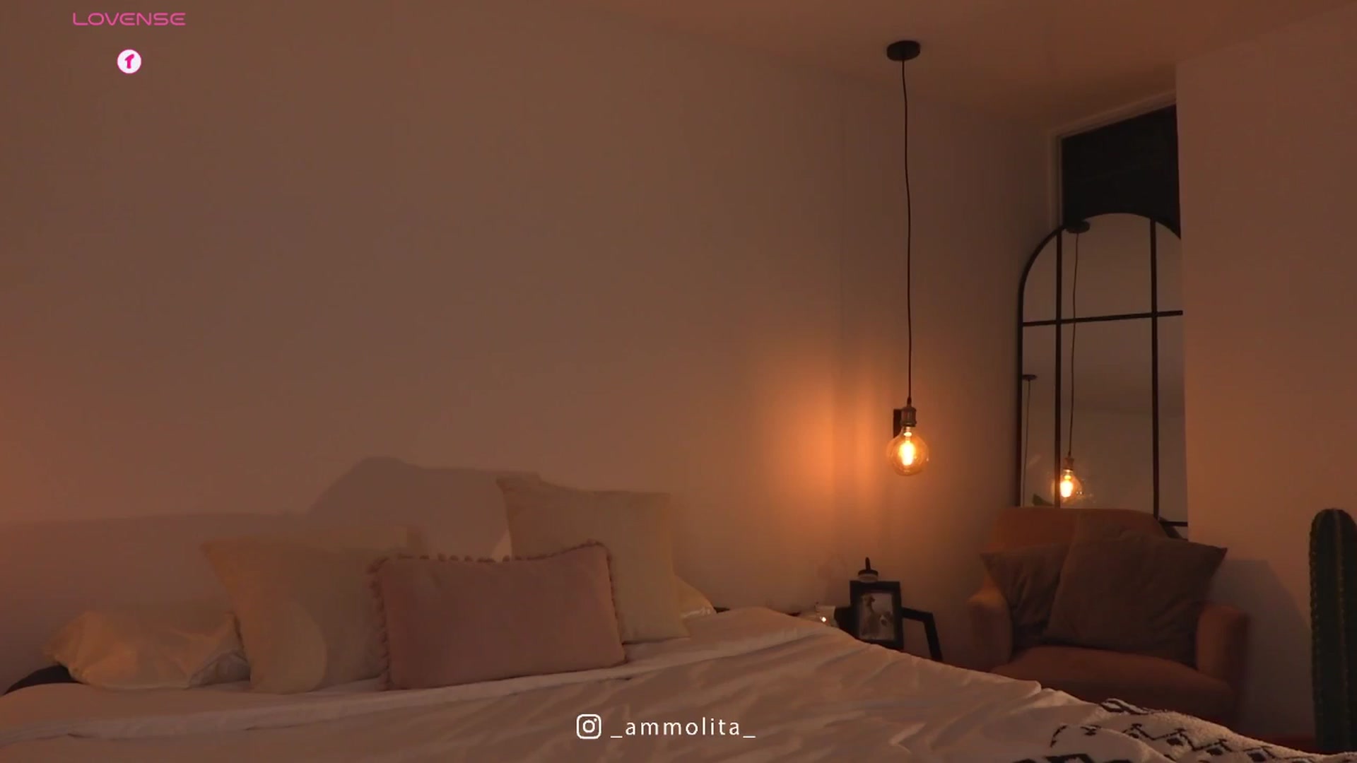 Gallery image thumbnail from Ammolita's myfreecams stream on, 06/16/2025, 24:01 image 9 of 20
