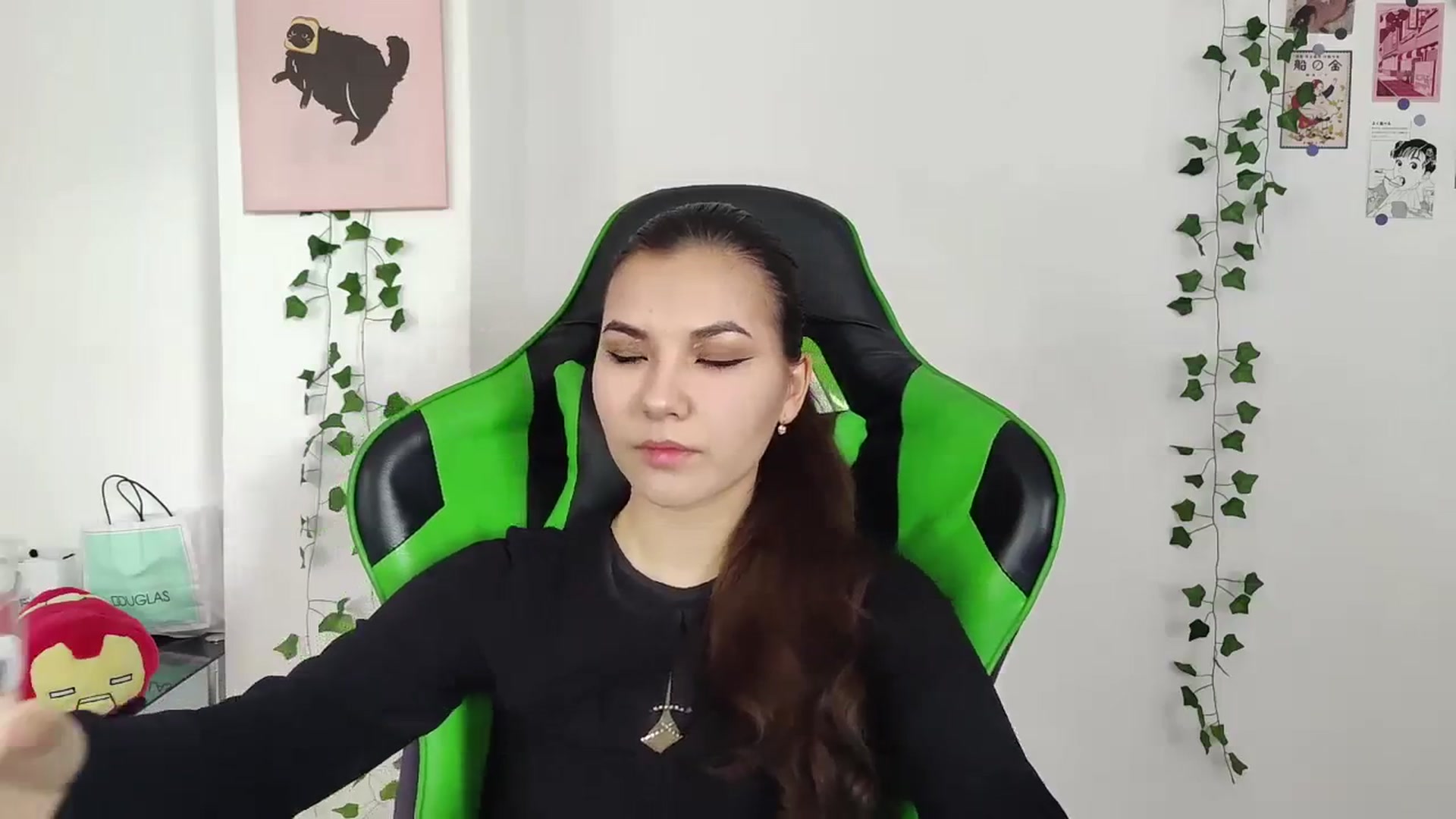 Gallery image thumbnail from AmnesiaGirl1's myfreecams stream on, 03/29/2024, 12:11 image 14 of 20