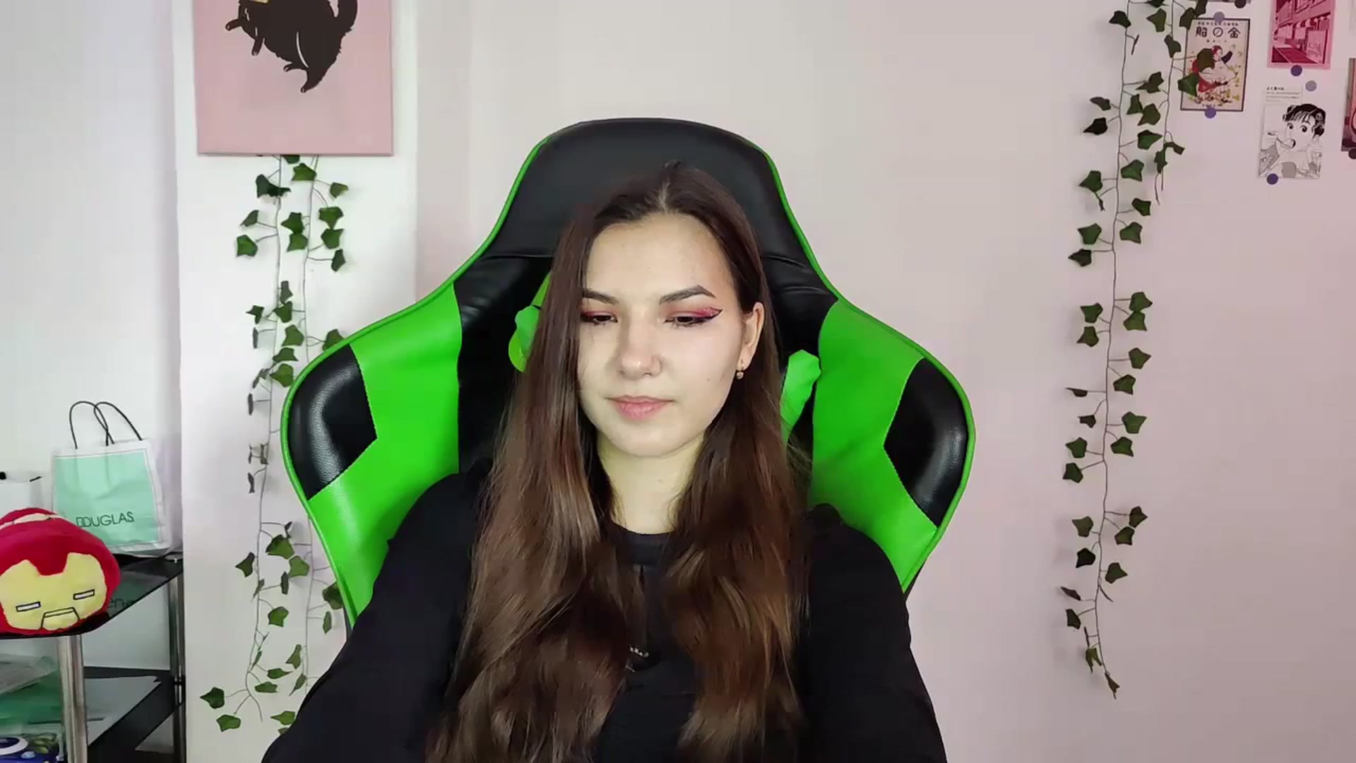Gallery image thumbnail from AmnesiaGirl1's myfreecams stream on, 04/01/2024, 13:34 image 6 of 20