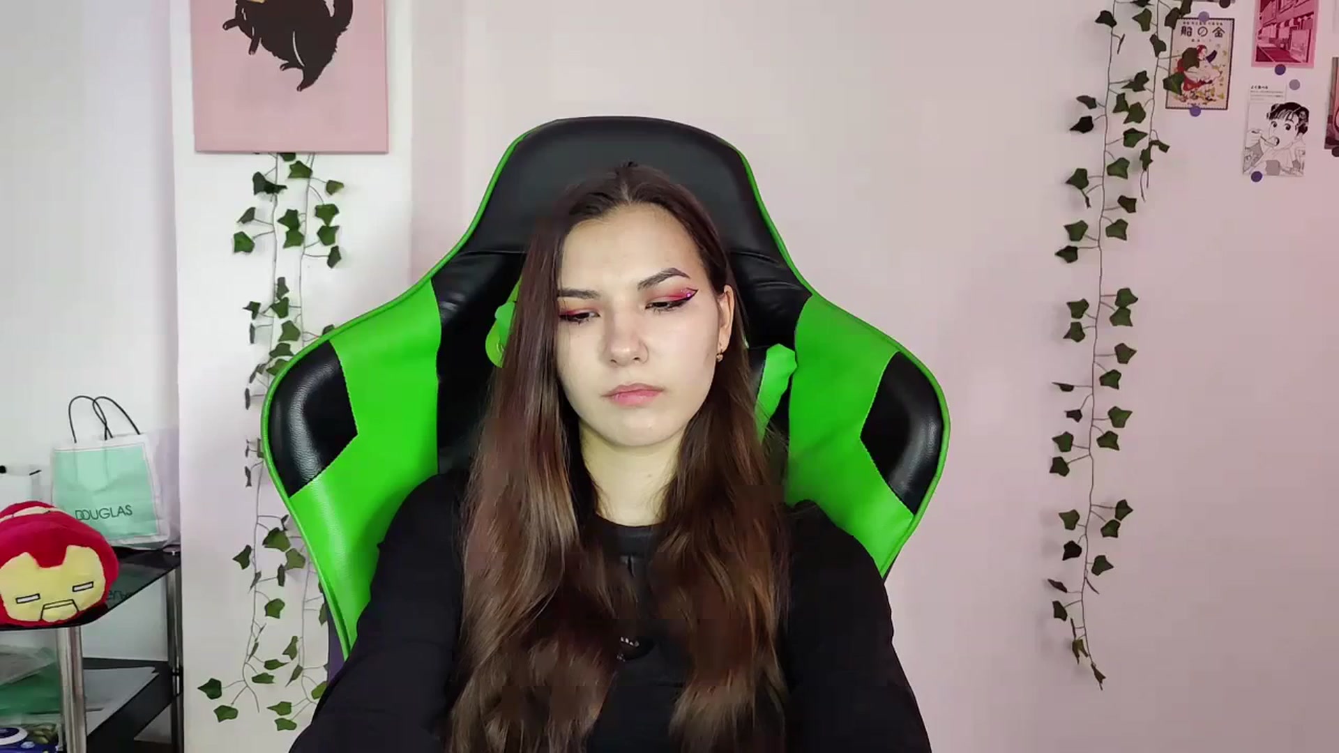 Gallery image thumbnail from AmnesiaGirl1's myfreecams stream on, 04/01/2024, 13:34 image 8 of 20
